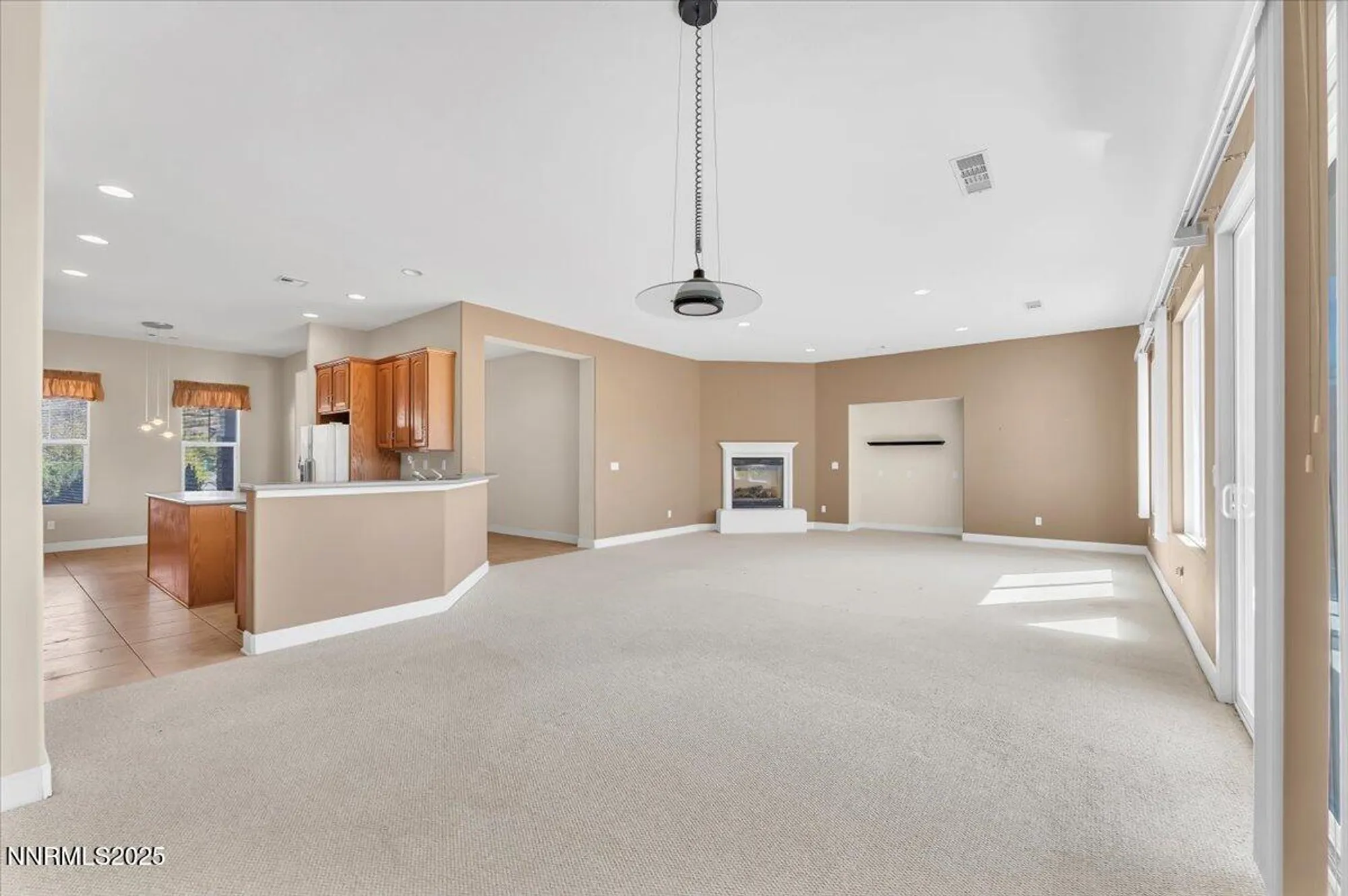 Property Slideshow image 11 of 34 | 1405 meridian ranch dr, Reno, NV, 89523