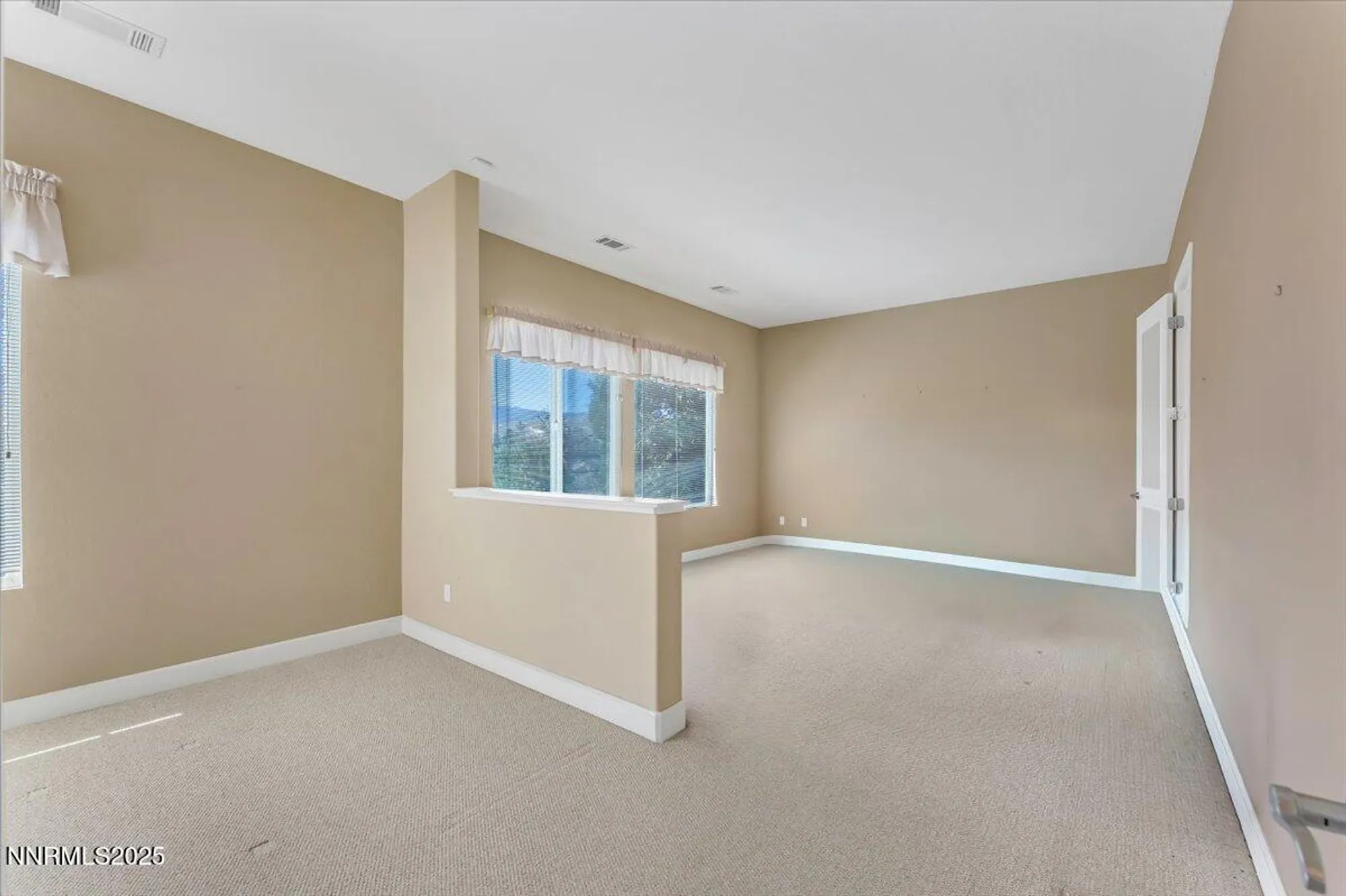 Property Slideshow image 21 of 34 | 1405 meridian ranch dr, Reno, NV, 89523