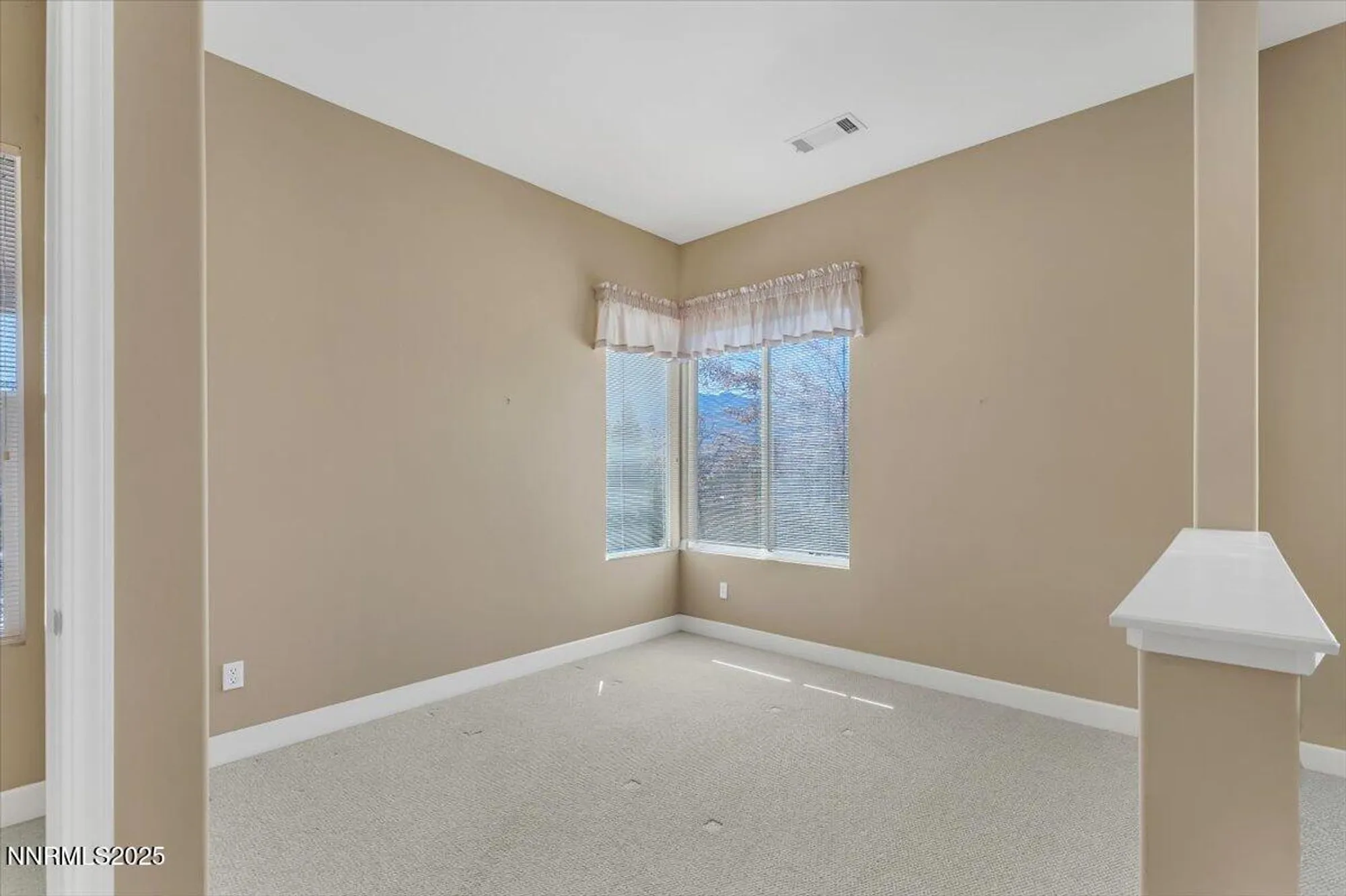 Property Slideshow image 22 of 34 | 1405 meridian ranch dr, Reno, NV, 89523