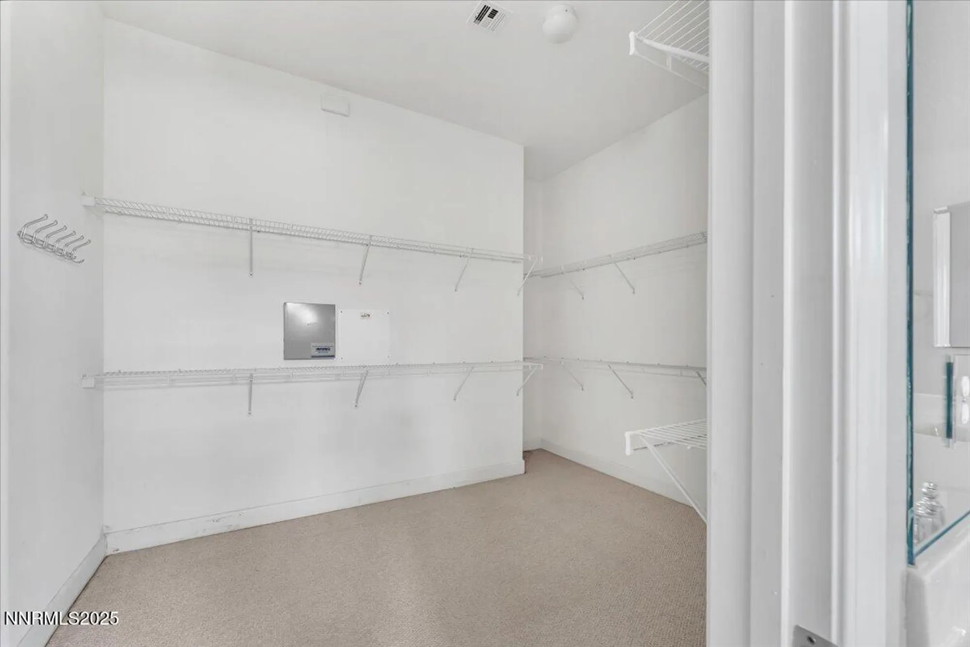 Property Slideshow image 26 of 34 | 1405 meridian ranch dr, Reno, NV, 89523