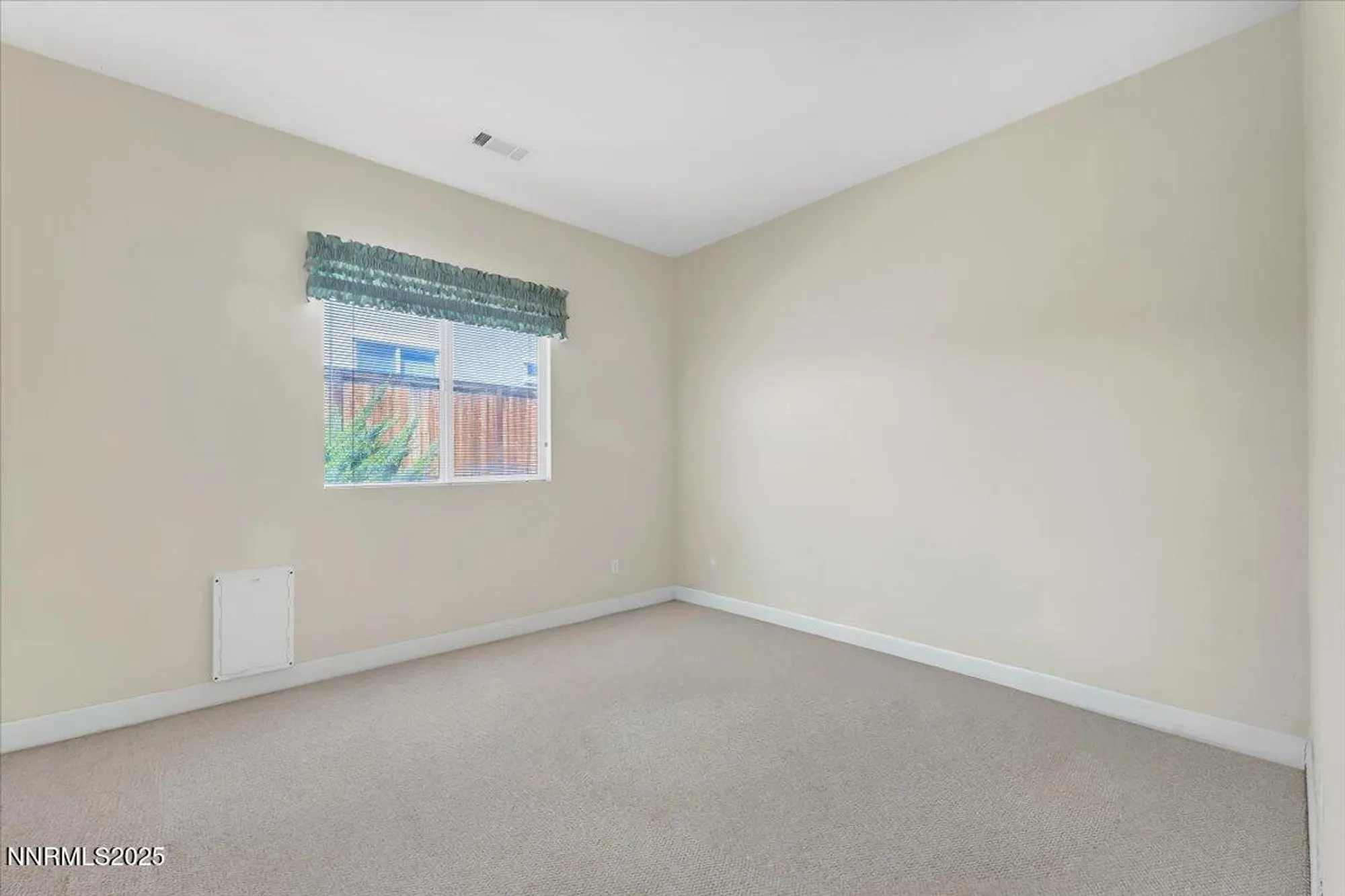 Property Slideshow image 27 of 34 | 1405 meridian ranch dr, Reno, NV, 89523