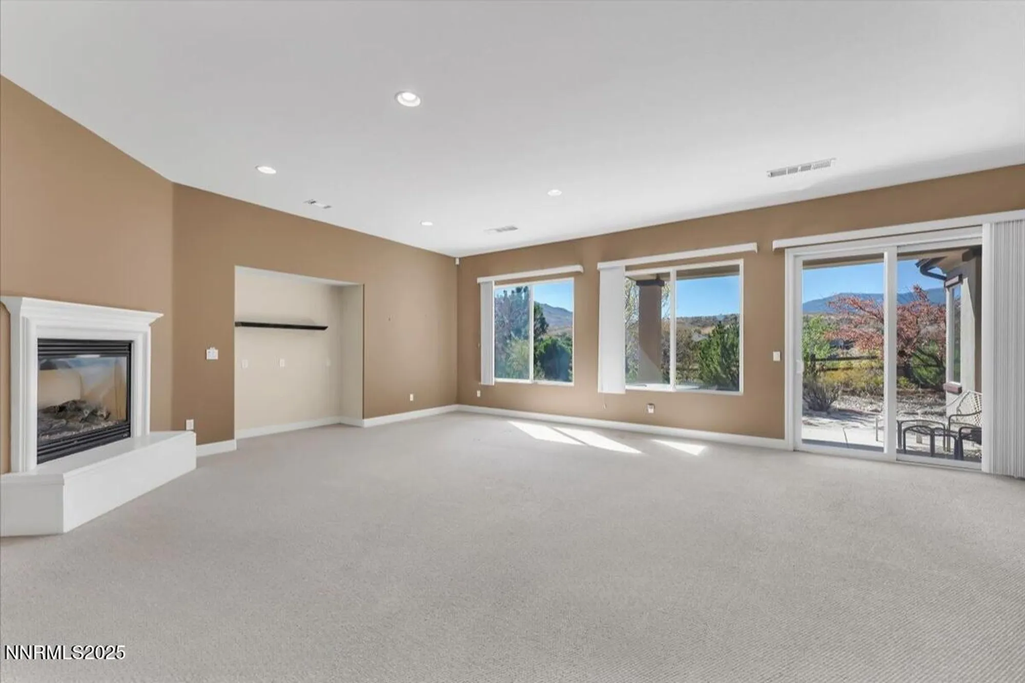 Property Slideshow image 6 of 34 | 1405 meridian ranch dr, Reno, NV, 89523