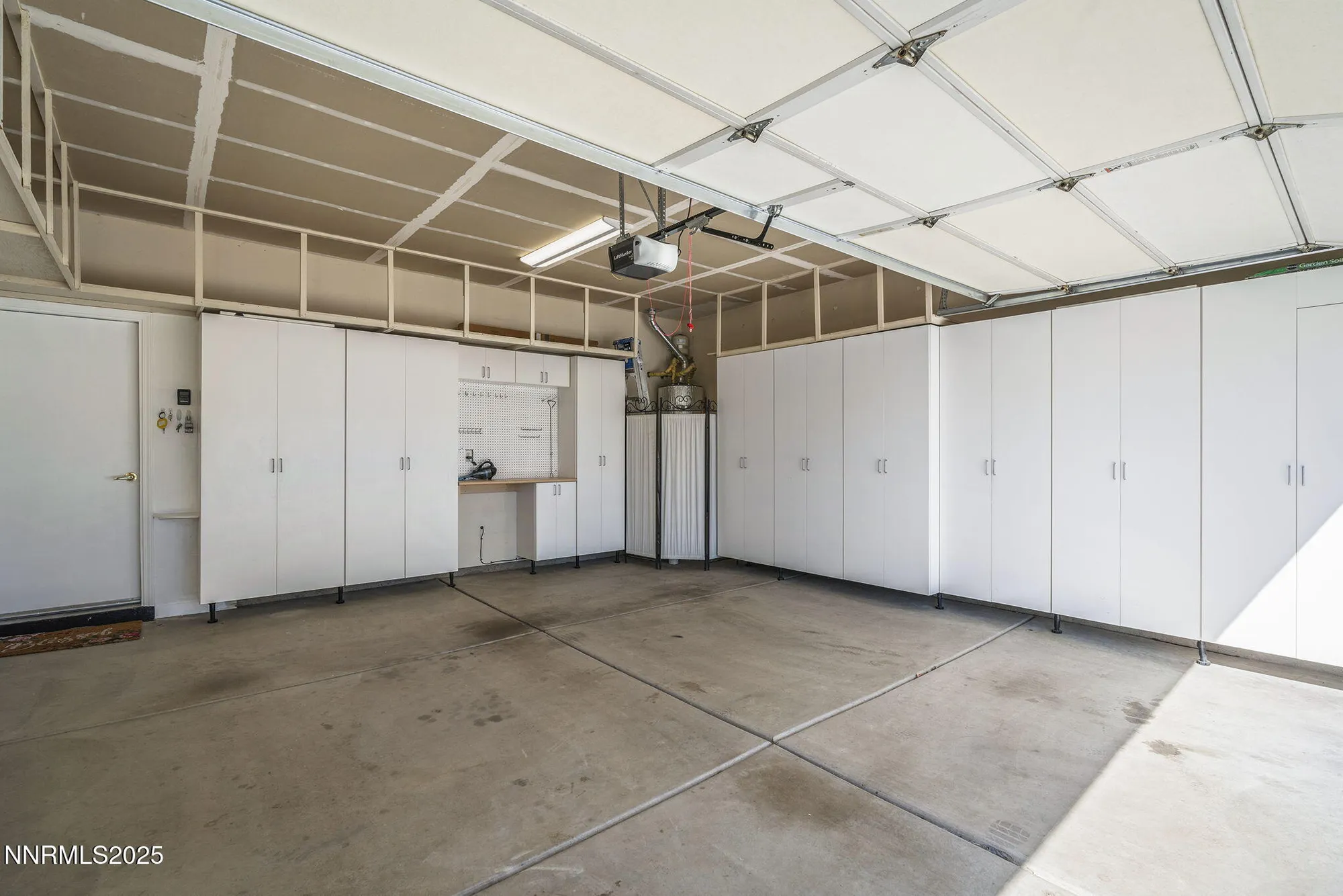 Property Slideshow image 21 of 32 | 10145 donner peak dr, Reno, NV, 89521