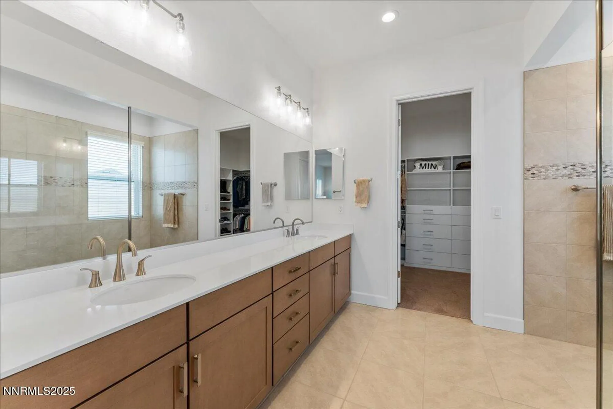 Property Slideshow image 21 of 52 | 2209 leathermans dr, Reno, NV, 89521