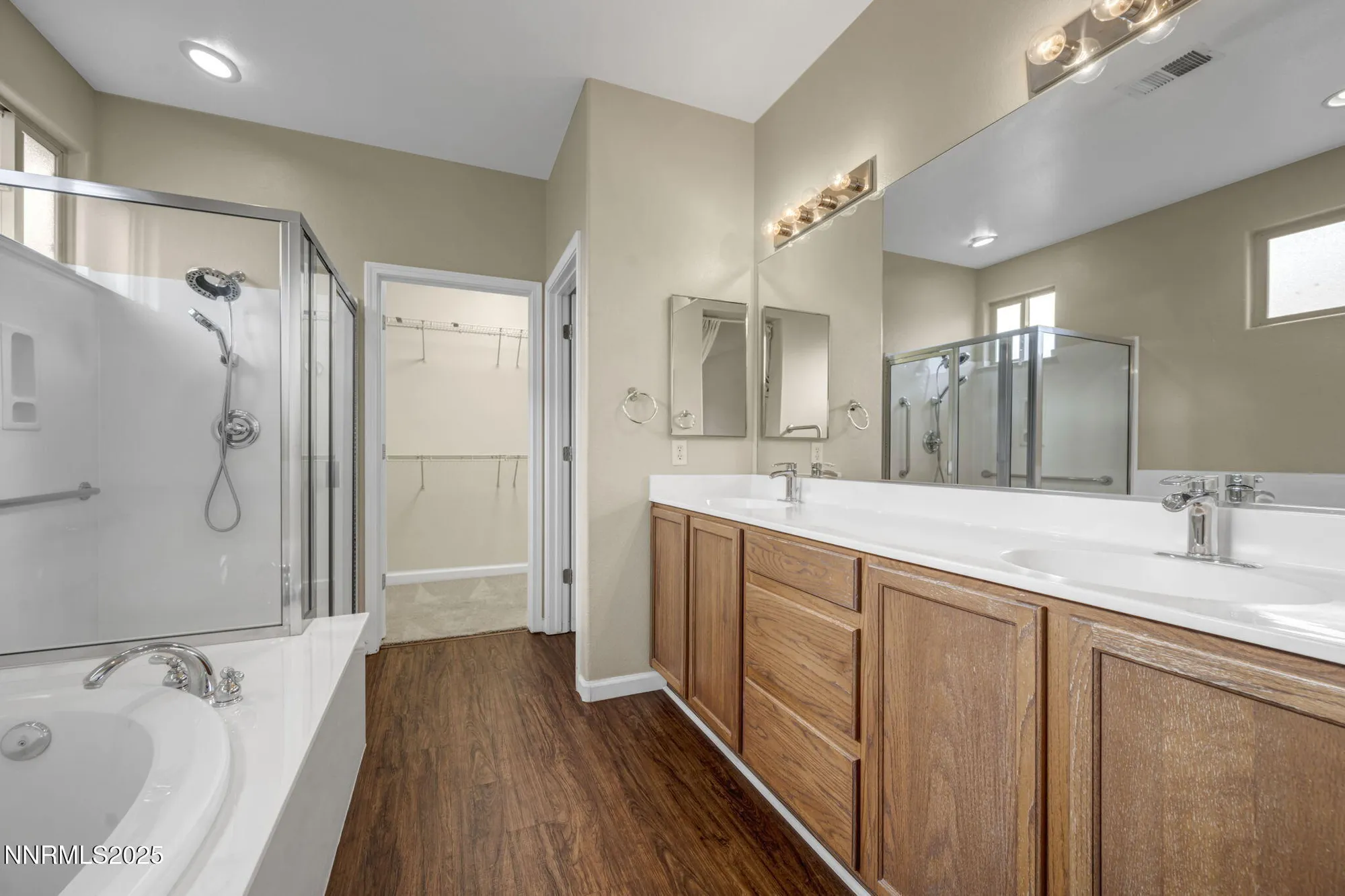 Property Slideshow image 19 of 35 | 1840 veneto dr, Sparks, NV, 89434