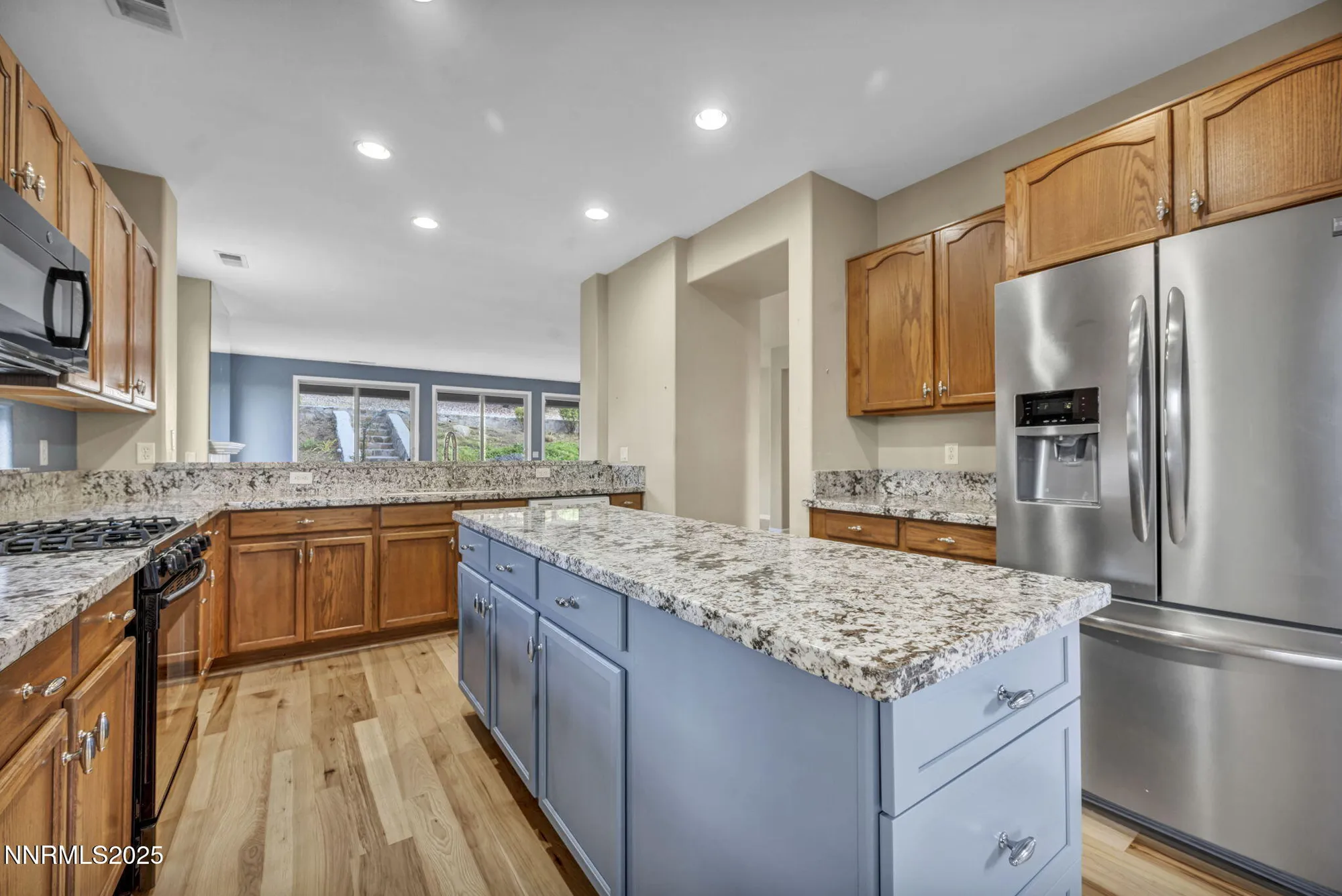 Property Slideshow image 12 of 35 | 1840 veneto dr, Sparks, NV, 89434