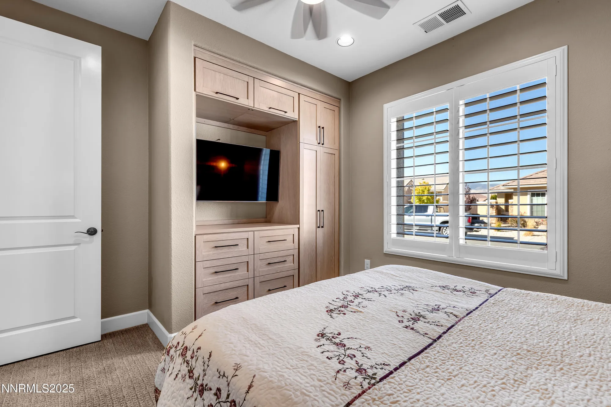 Property Slideshow image 23 of 54 | 9930 hafflinger ln, Reno, NV, 89521
