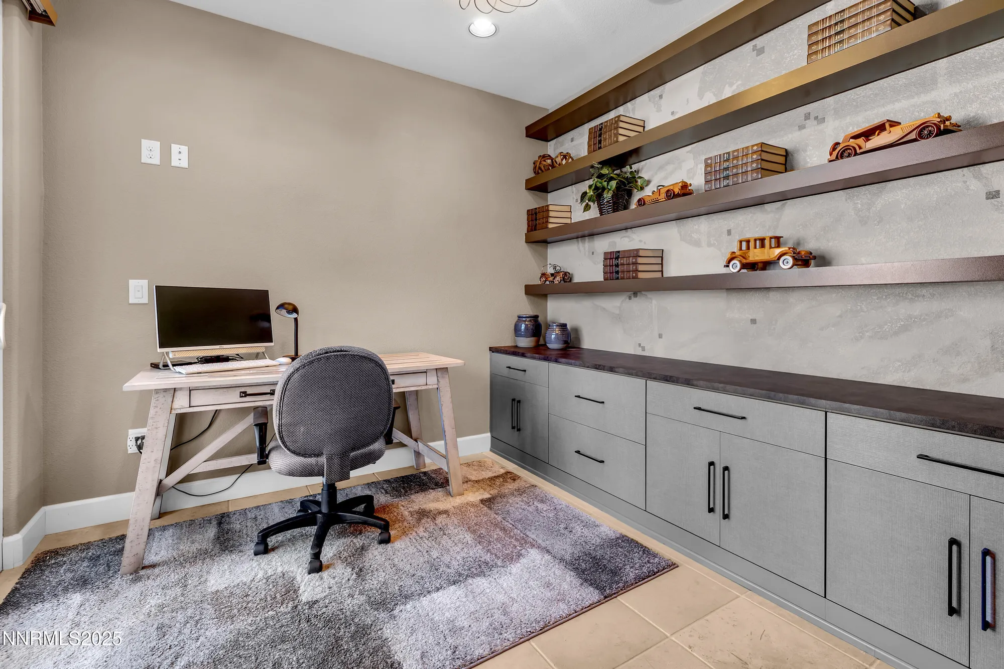 Property Slideshow image 8 of 54 | 9930 hafflinger ln, Reno, NV, 89521