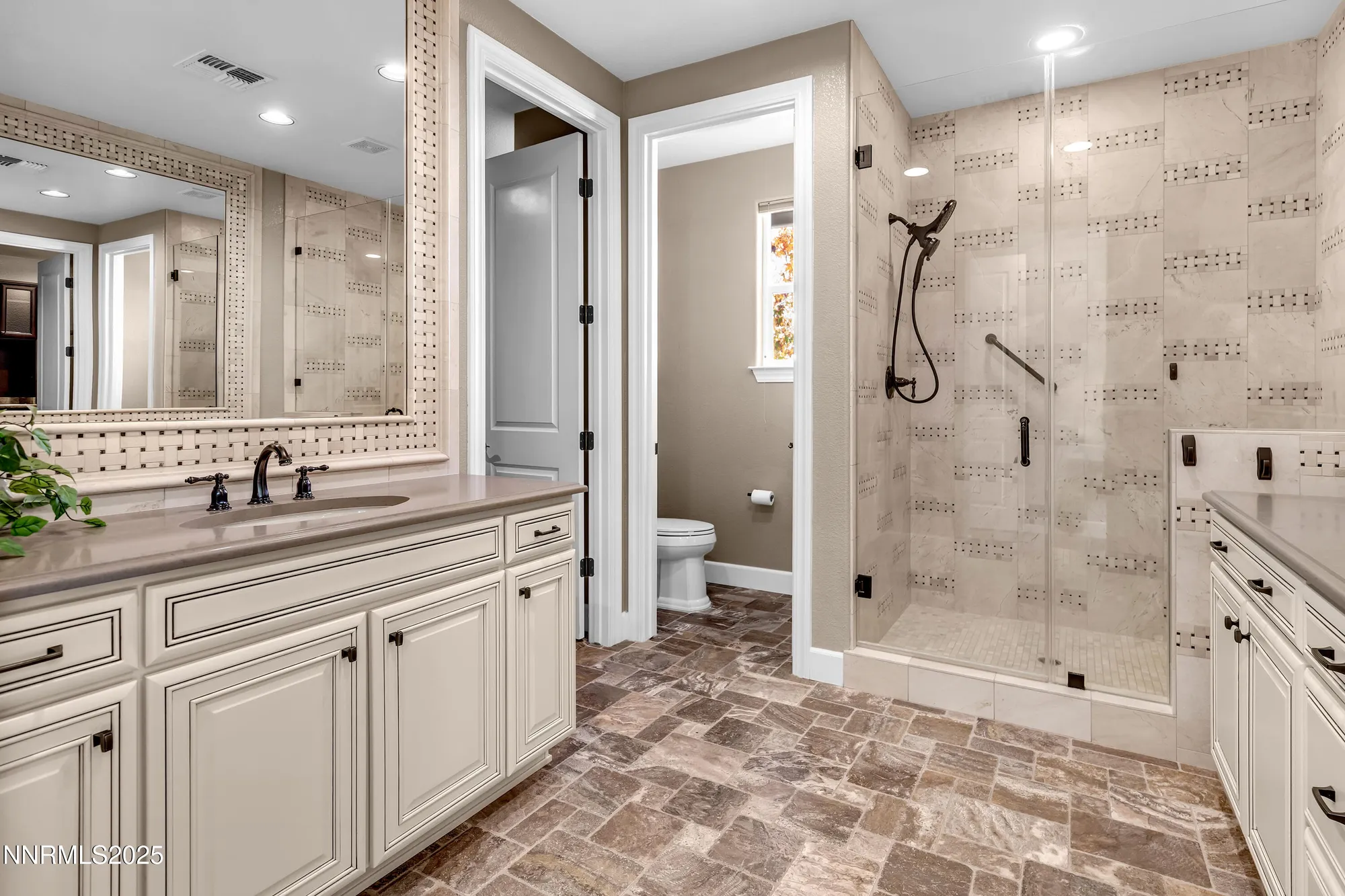 Property Slideshow image 25 of 54 | 9930 hafflinger ln, Reno, NV, 89521