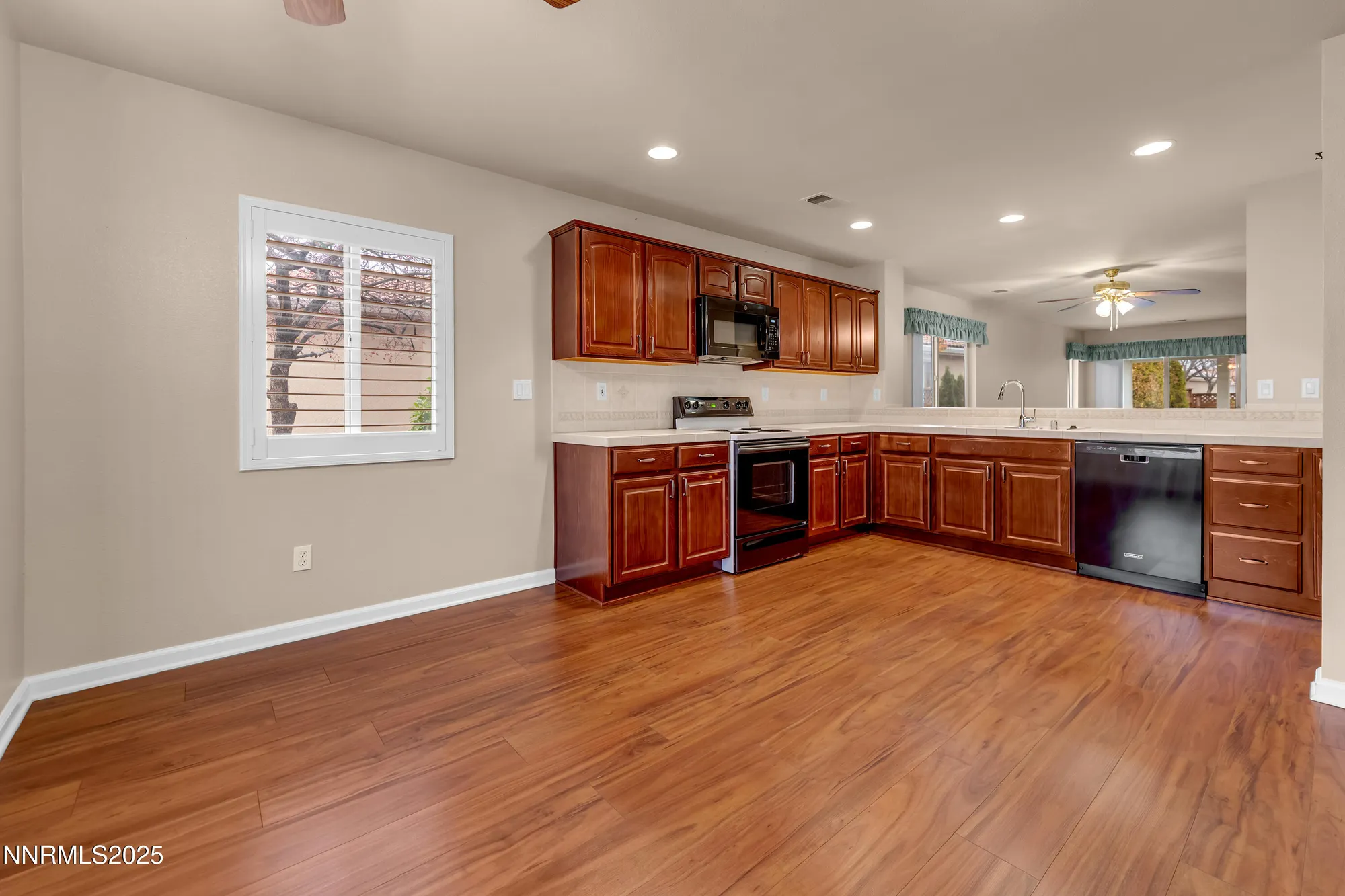 Property Slideshow image 12 of 49 | 2070 avella dr, Sparks, NV, 89434