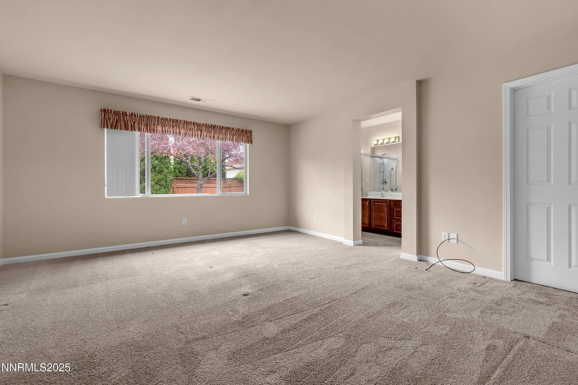 Property Slideshow image 20 of 49 | 2070 avella dr, Sparks, NV, 89434