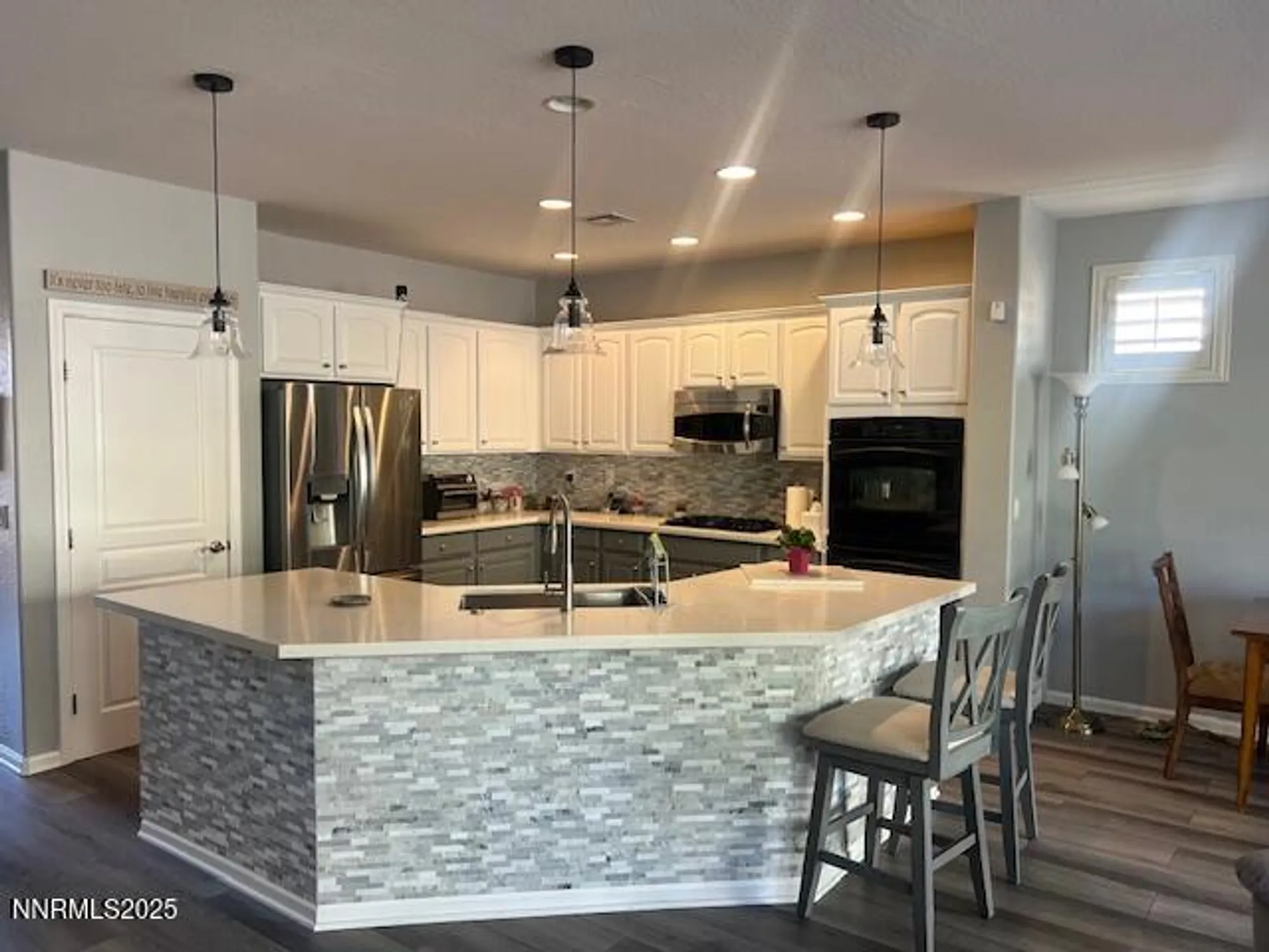 Property Slideshow image 4 of 17 | 1220 cliff park way, Reno, NV, 89523