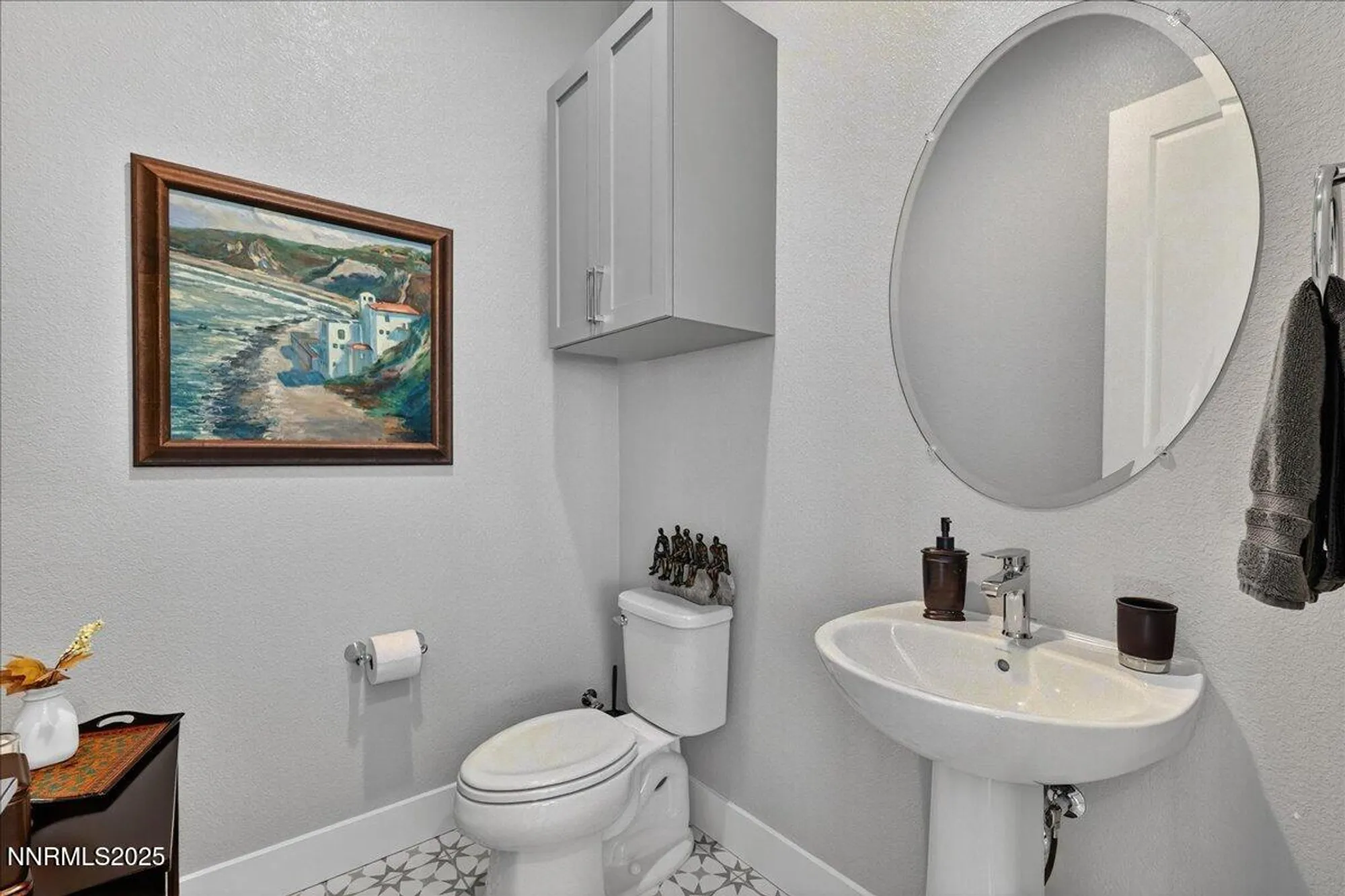 Property Slideshow image 12 of 39 | 2160 woodhouse dr, Reno, NV, 89521