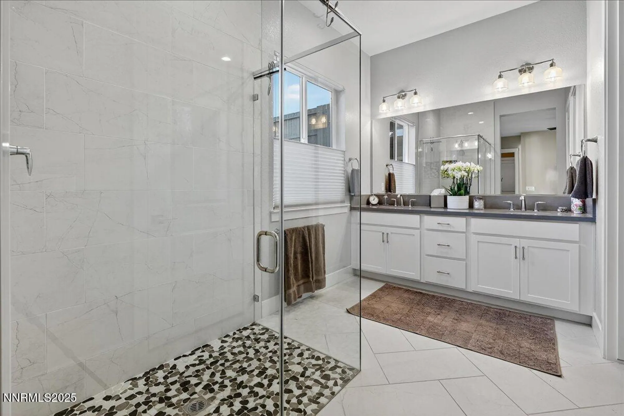 Property Slideshow image 15 of 39 | 2160 woodhouse dr, Reno, NV, 89521