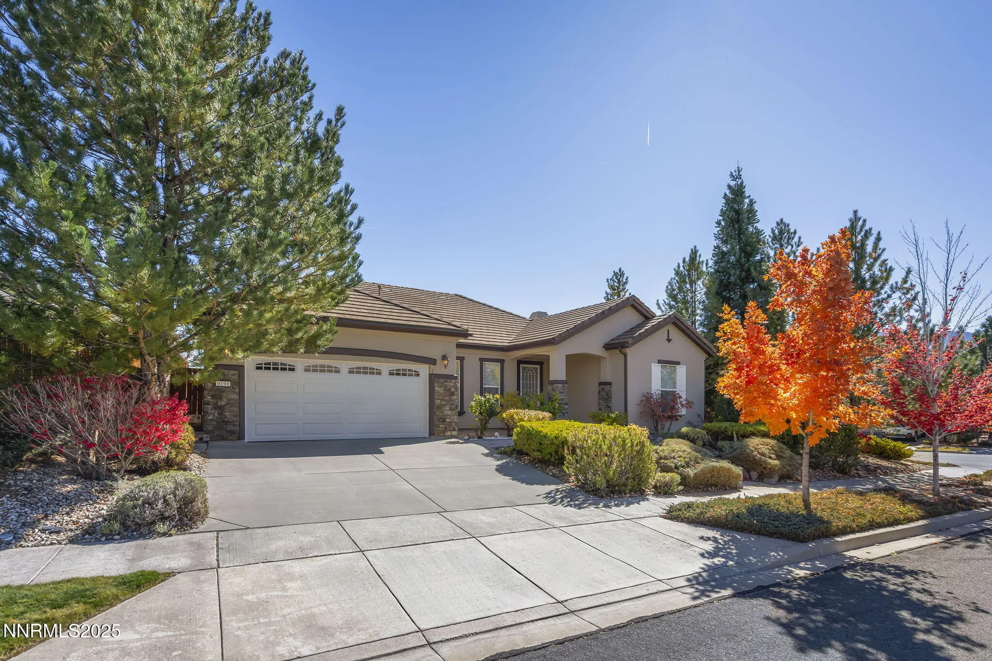 Property Slideshow image 2 of 40 | 9190 quilberry way, Reno, NV, 89523