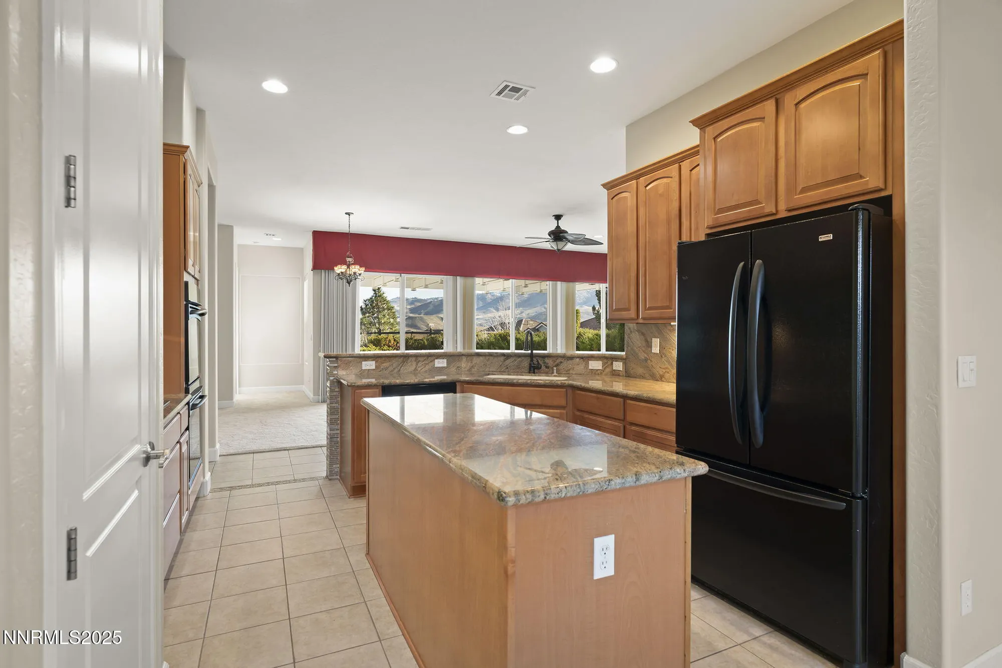 Property Slideshow image 10 of 40 | 9190 quilberry way, Reno, NV, 89523