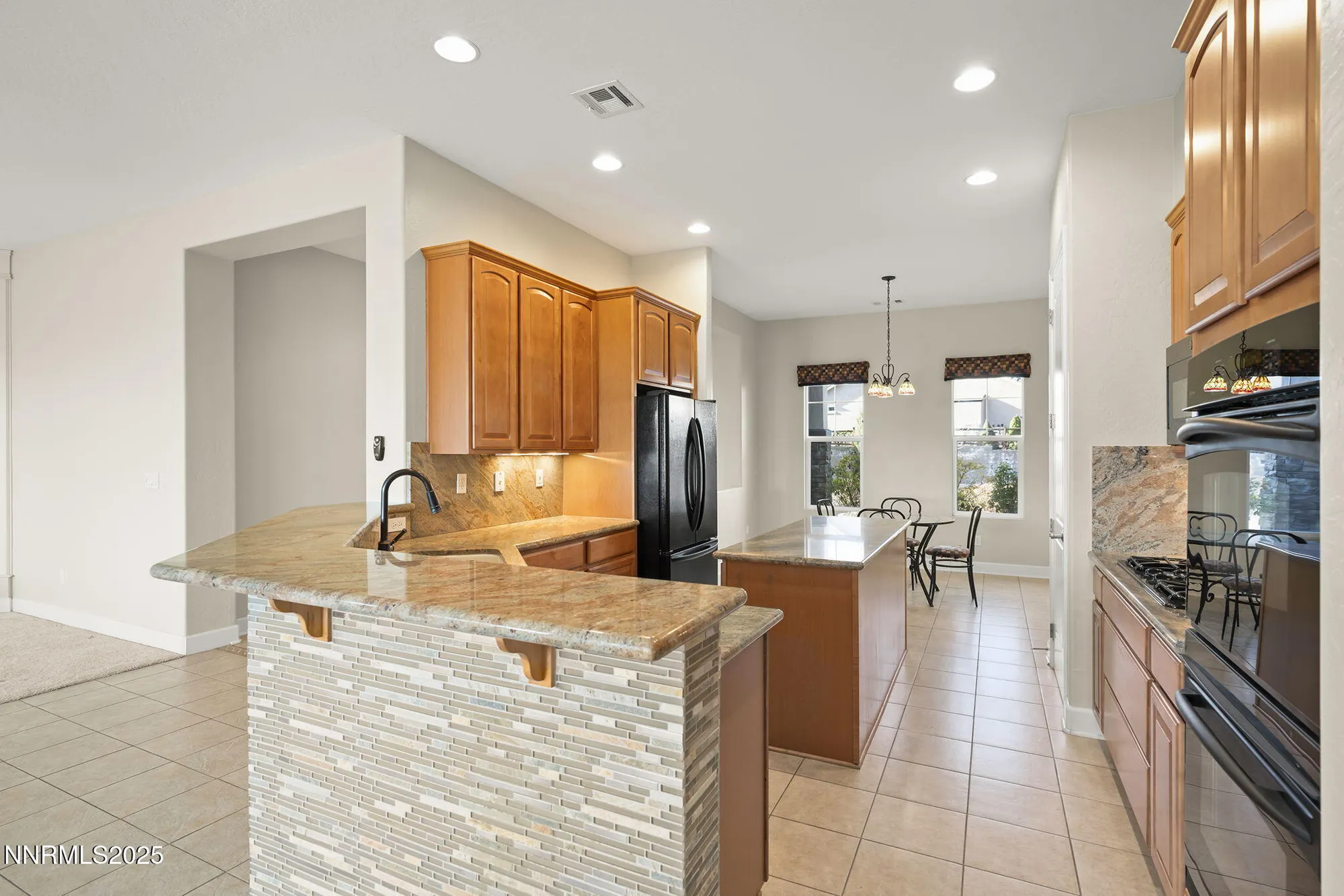 Property Slideshow image 12 of 40 | 9190 quilberry way, Reno, NV, 89523