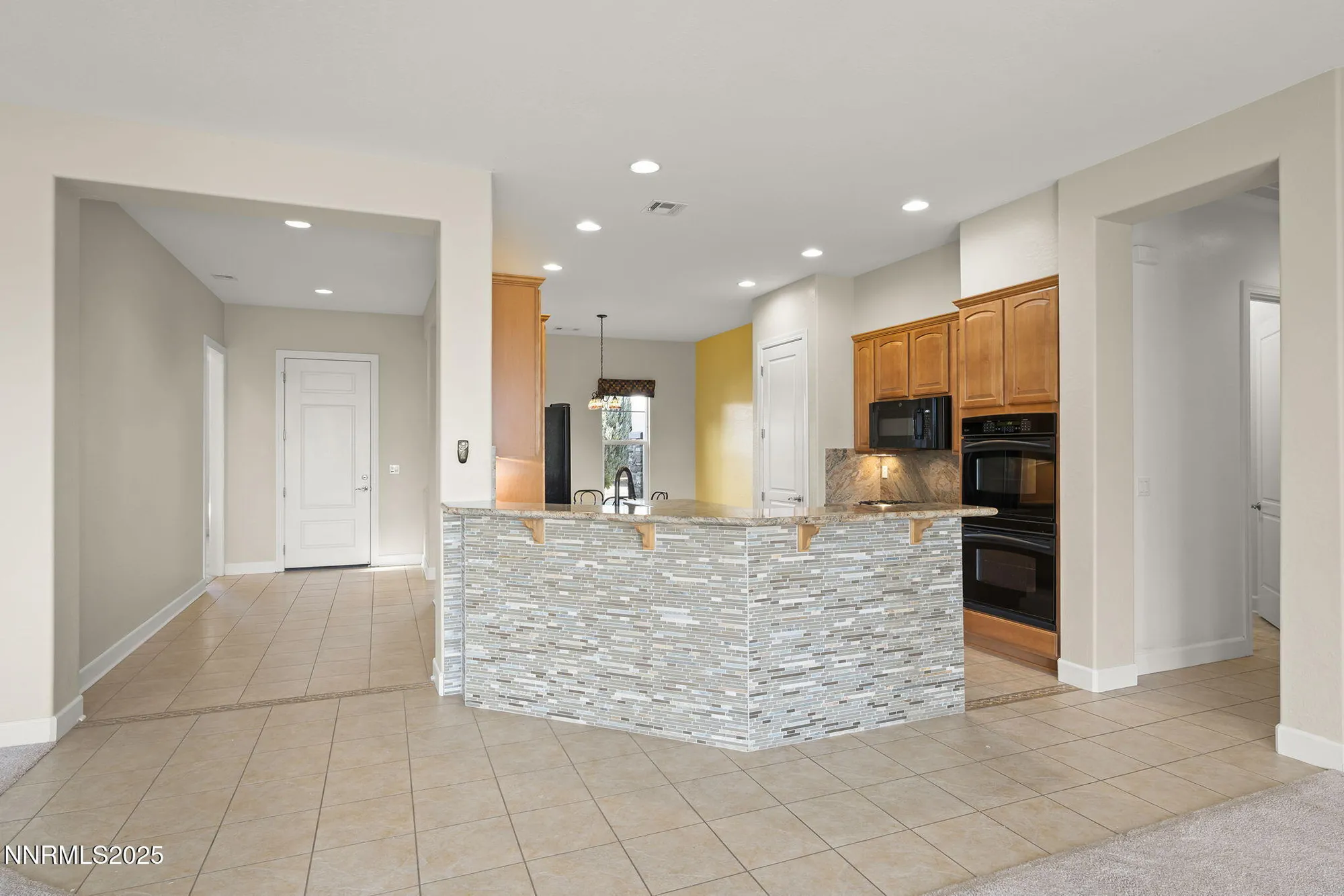 Property Slideshow image 13 of 40 | 9190 quilberry way, Reno, NV, 89523