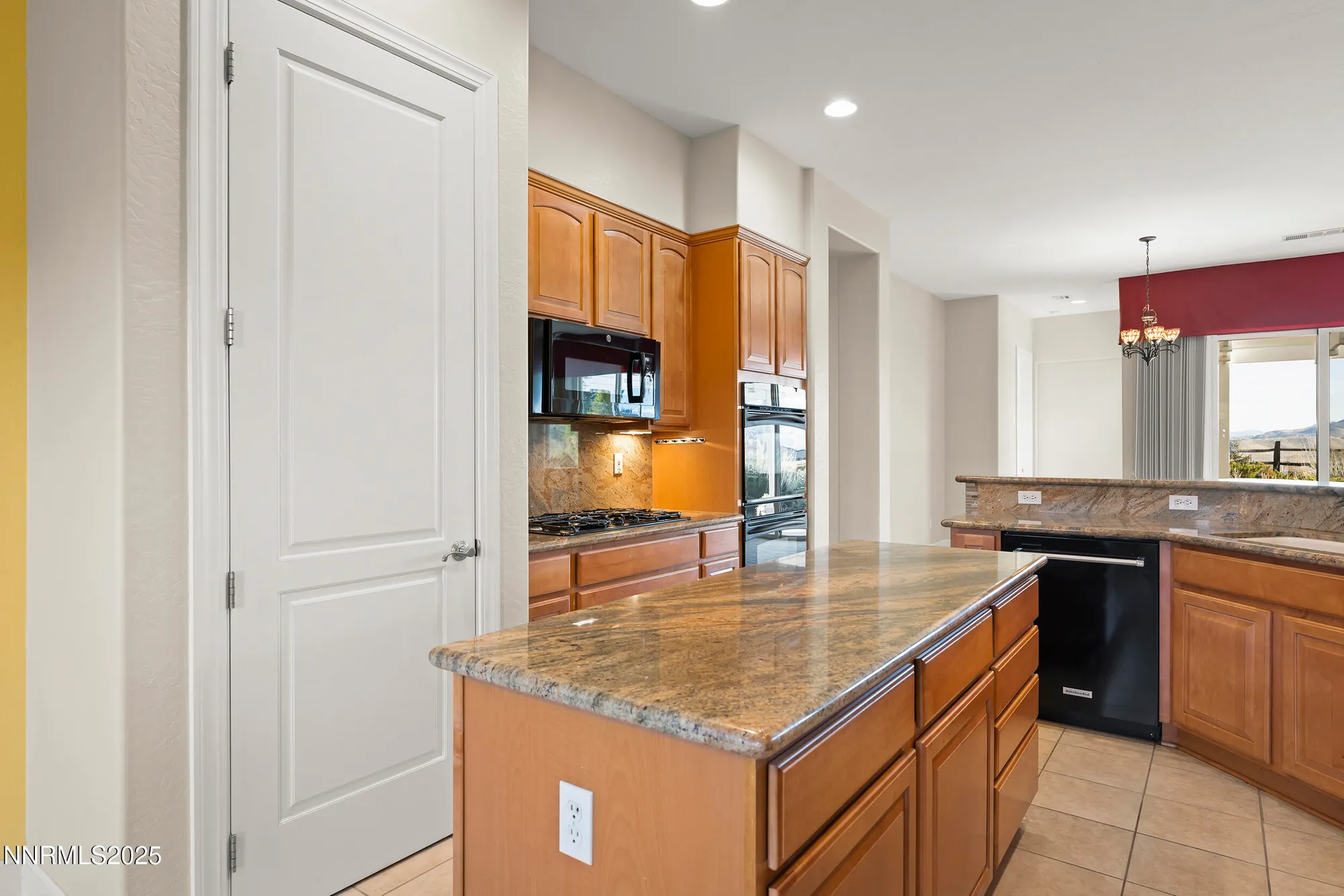 Property Slideshow image 11 of 40 | 9190 quilberry way, Reno, NV, 89523
