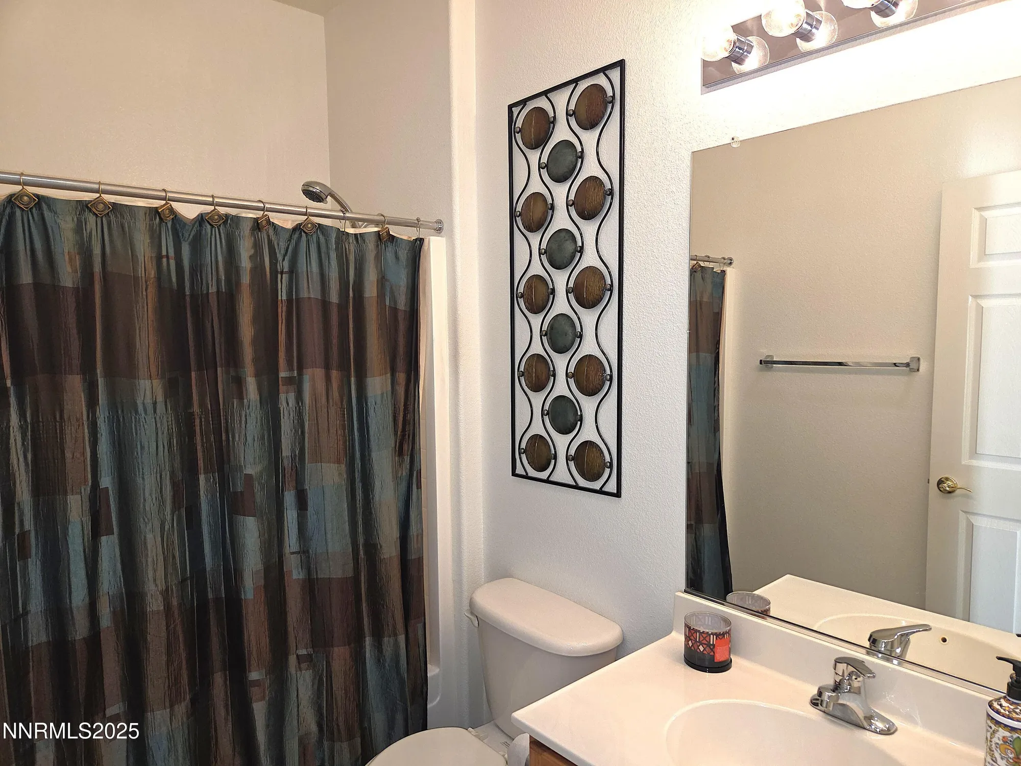 Property Slideshow image 12 of 22 | 2159 meritage dr, Sparks, NV, 89434