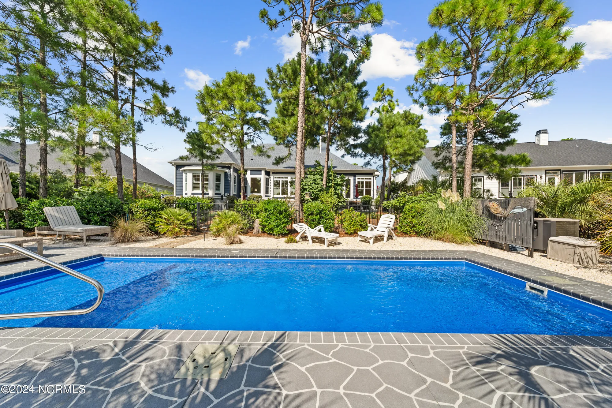 Property Slideshow image 20 of 84 | 2851 pine forest dr, Southport, NC, 28461