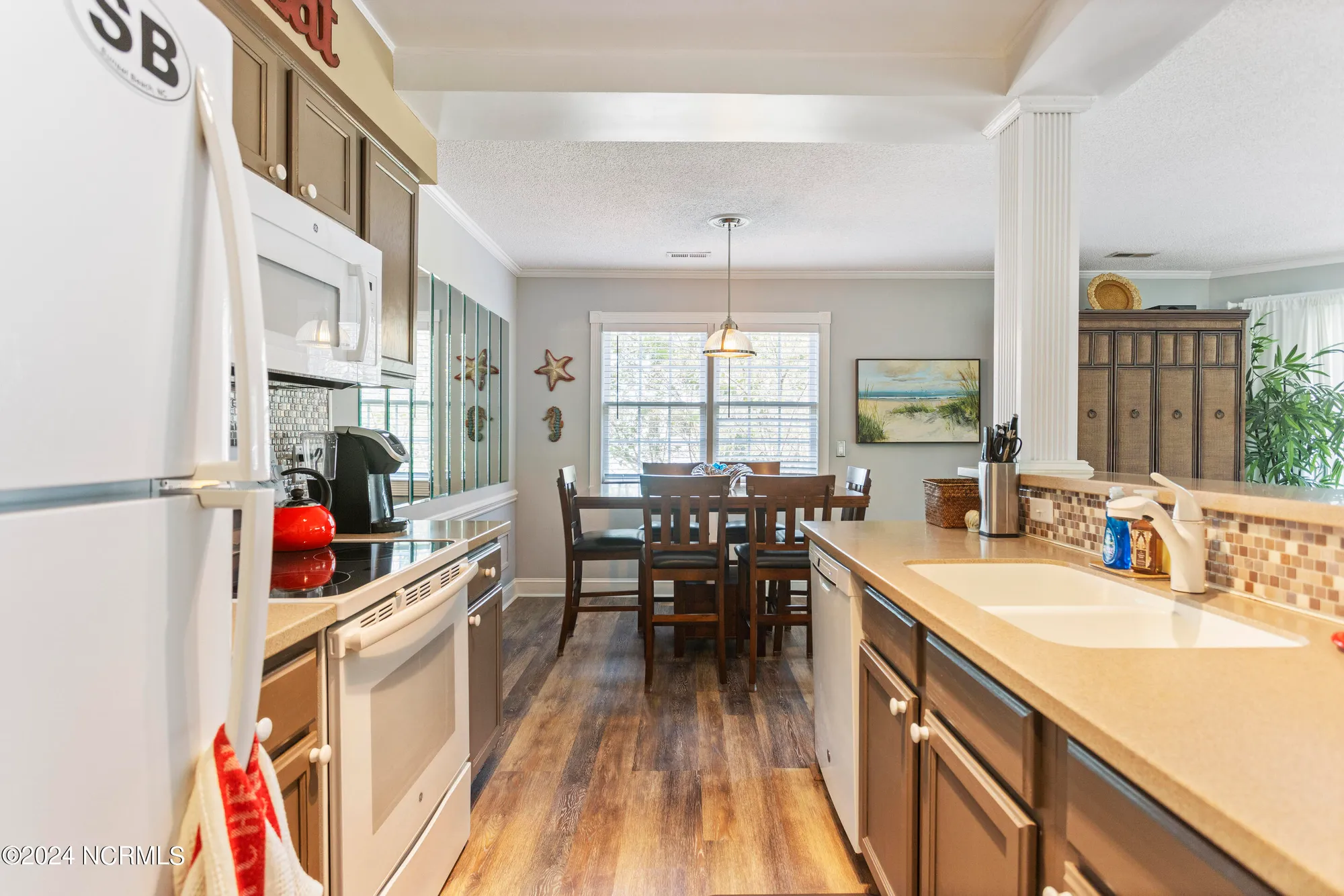 Property Slideshow image 8 of 48 | 330 s middleton dr 804, Calabash, NC, 28467