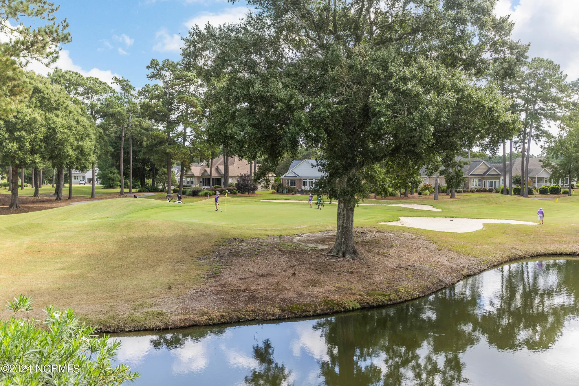 Property Slideshow image 21 of 48 | 330 s middleton dr 804, Calabash, NC, 28467