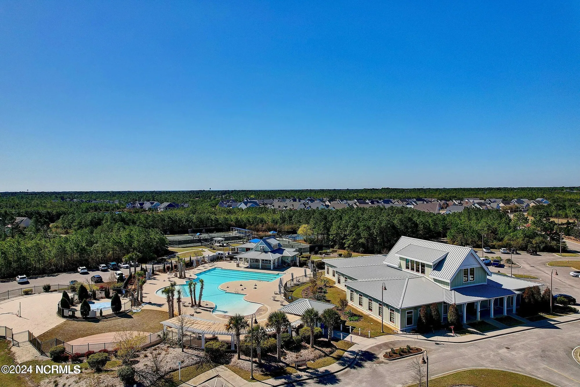 Property Slideshow image 42 of 43 | 3350 club villa dr 1605, Southport, NC, 28461