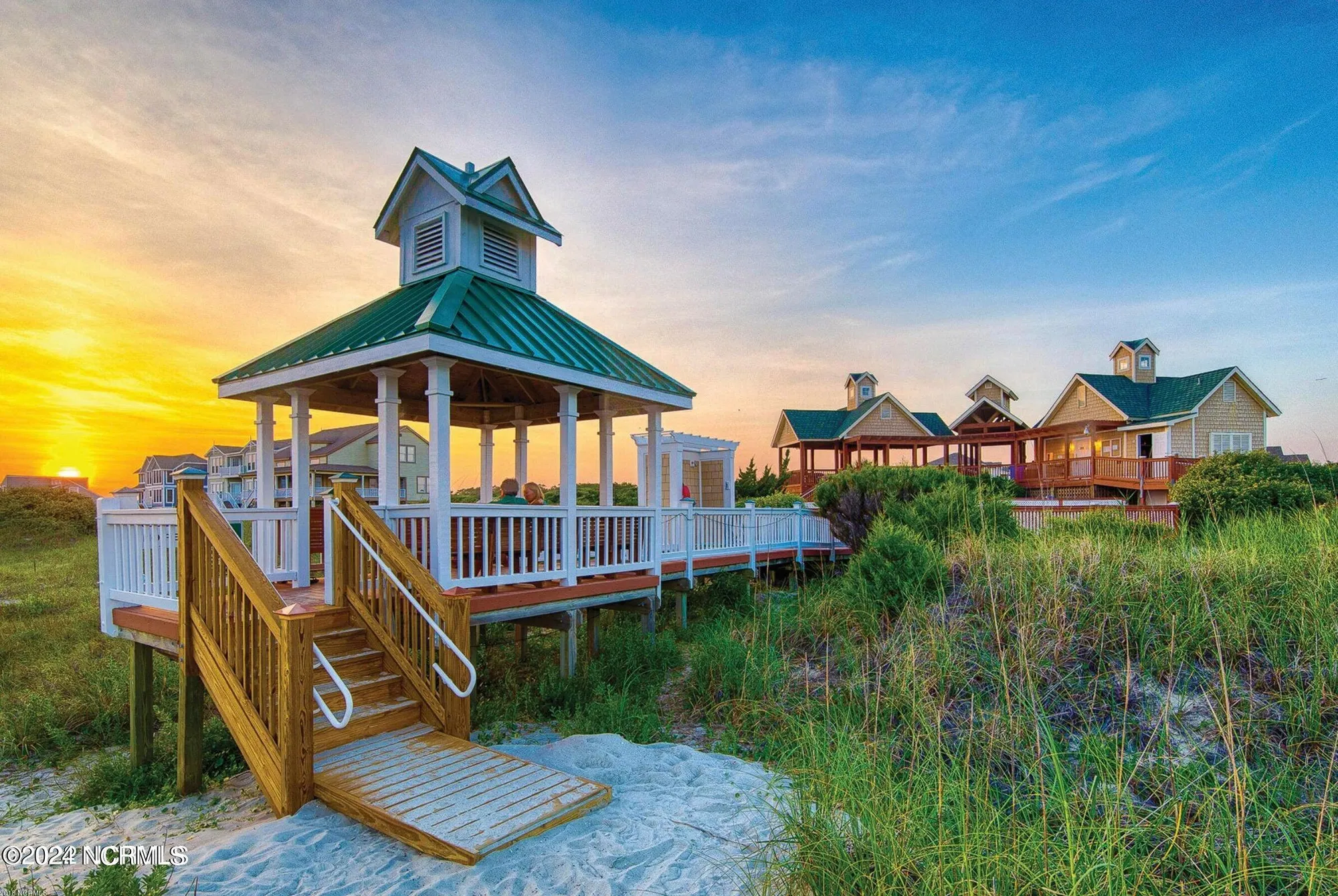 Property Slideshow image 33 of 43 | 3350 club villa dr 1605, Southport, NC, 28461