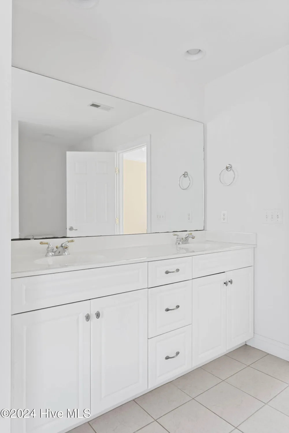 Property Slideshow image 25 of 80 | 1109 foxbow cv, Leland, NC, 28451