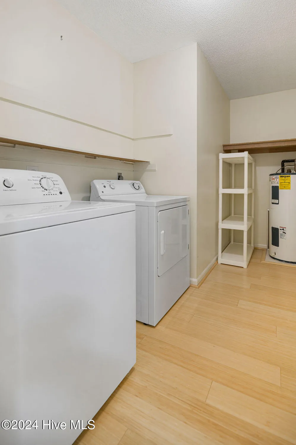 Property Slideshow image 13 of 37 | 201 bentwood ln, Southern Pines, NC, 28387