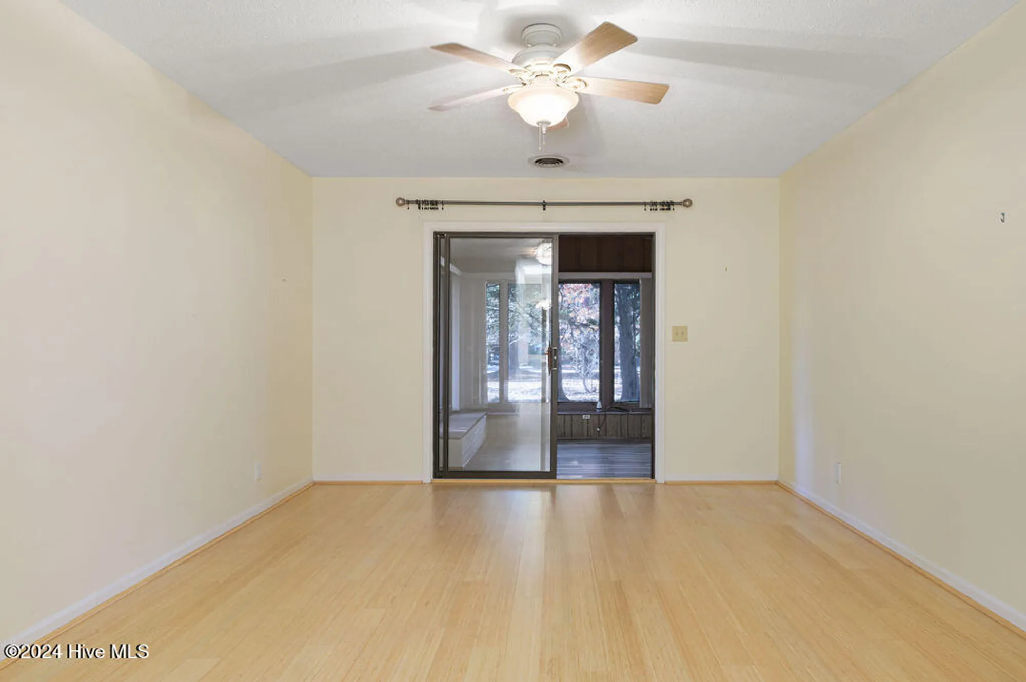Property Slideshow image 15 of 37 | 201 bentwood ln, Southern Pines, NC, 28387