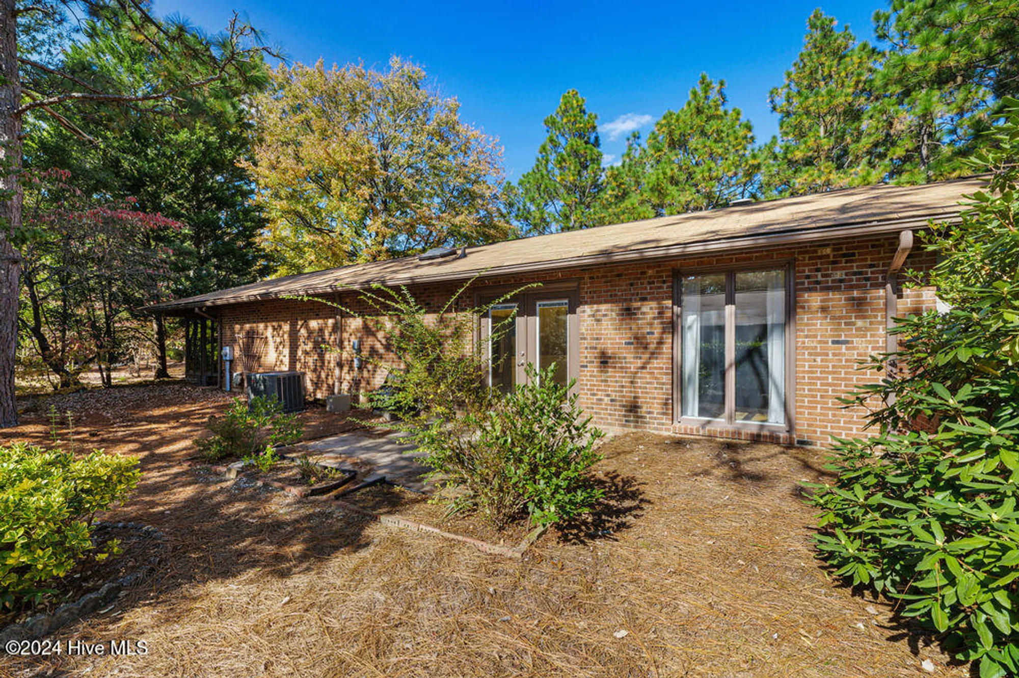 Property Slideshow image 32 of 37 | 201 bentwood ln, Southern Pines, NC, 28387