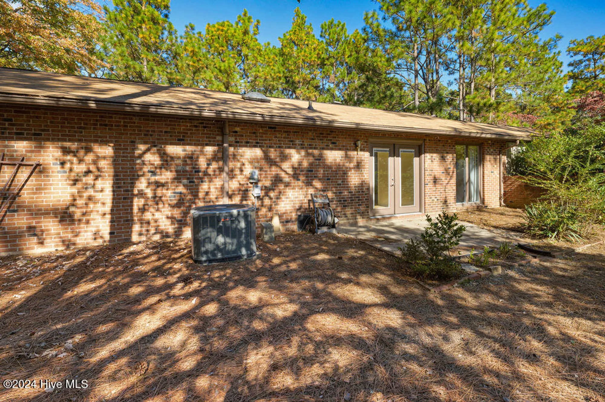 Property Slideshow image 33 of 37 | 201 bentwood ln, Southern Pines, NC, 28387