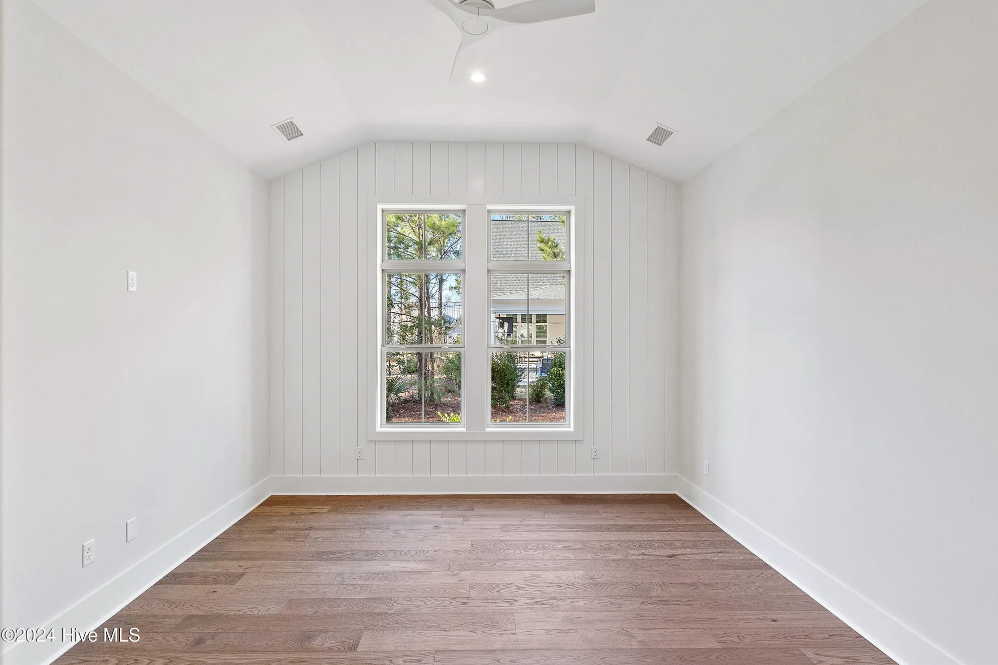 Property Slideshow image 20 of 43 | 3605 rosewood landing dr, Castle Hayne, NC, 28429