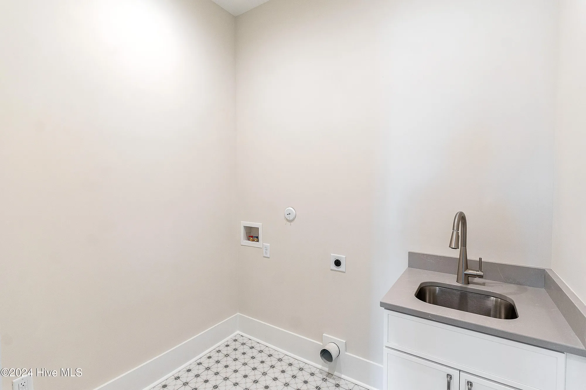 Property Slideshow image 17 of 43 | 3605 rosewood landing dr, Castle Hayne, NC, 28429