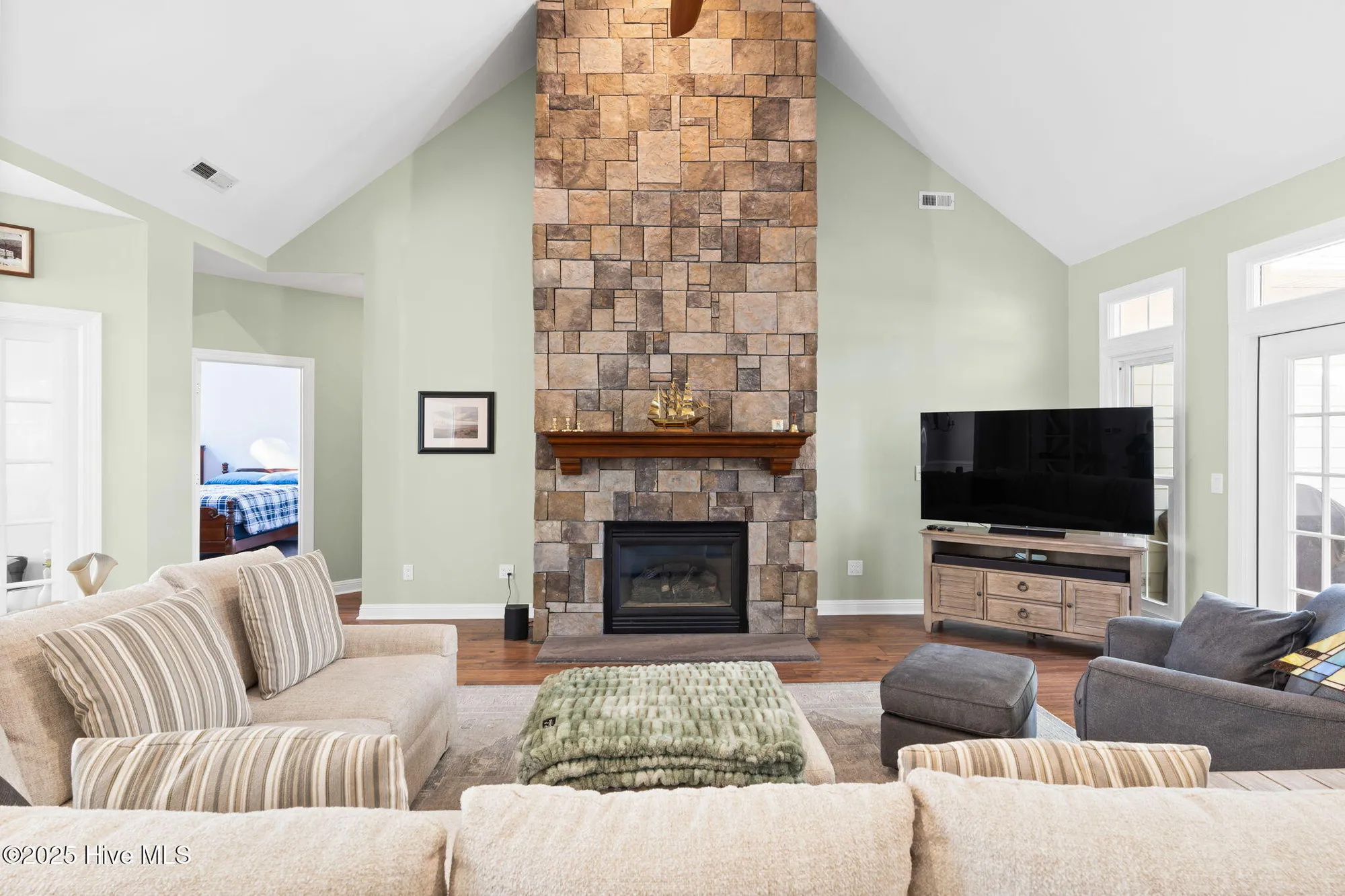 Property Slideshow image 16 of 102 | 4379 gauntlet dr, Southport, NC, 28461
