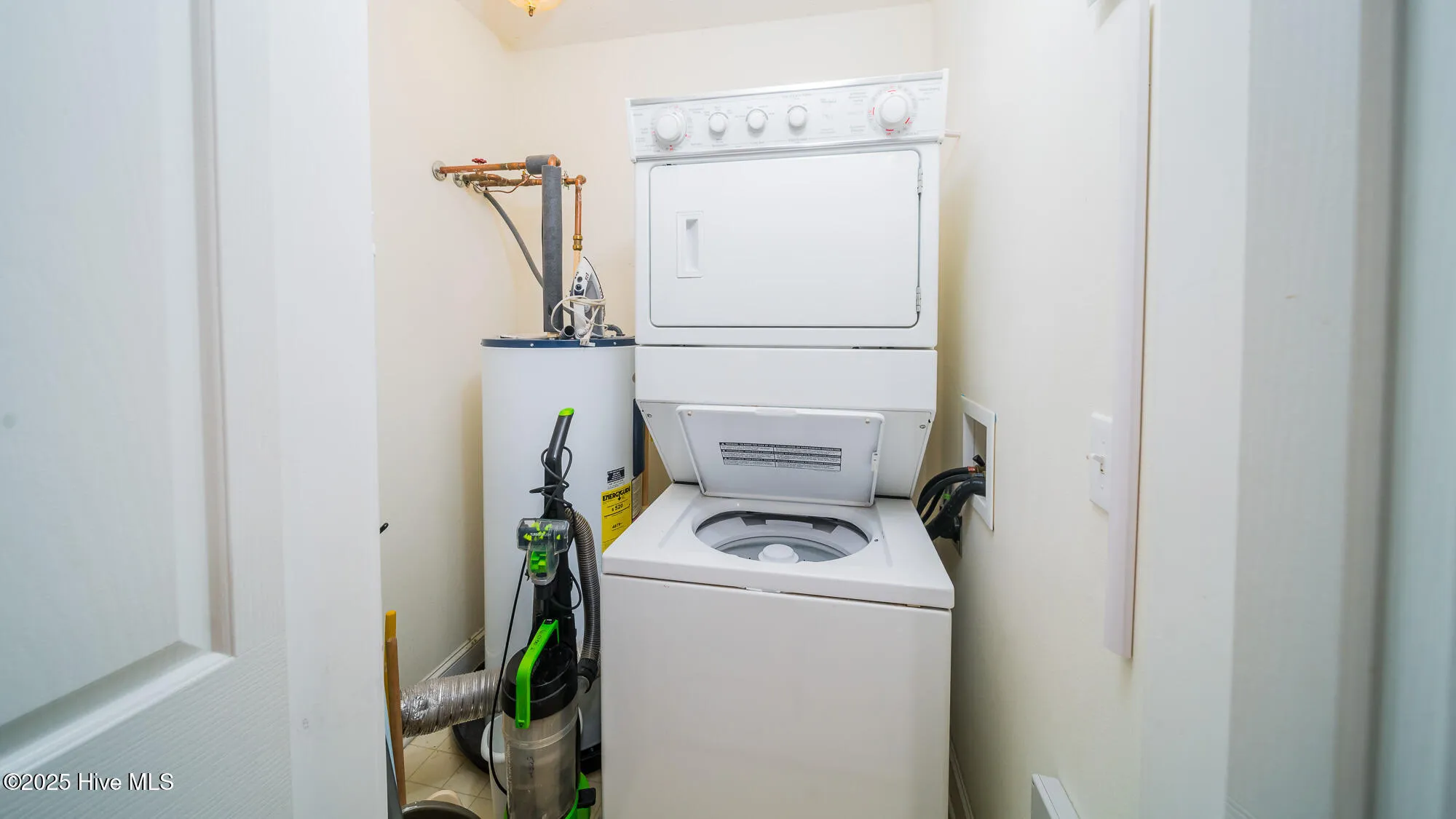 Property Slideshow image 16 of 32 | 330 s middleton dr 508, Calabash, NC, 28467
