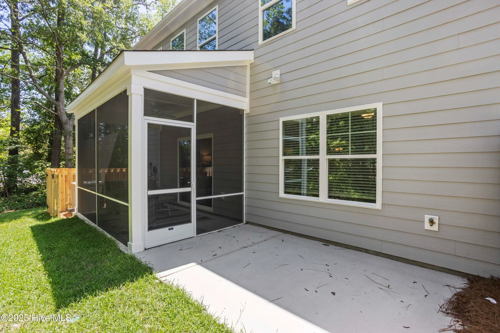 Property Slideshow image 46 of 50 | 304 lusterleaf ln 2, Shallotte, NC, 28470