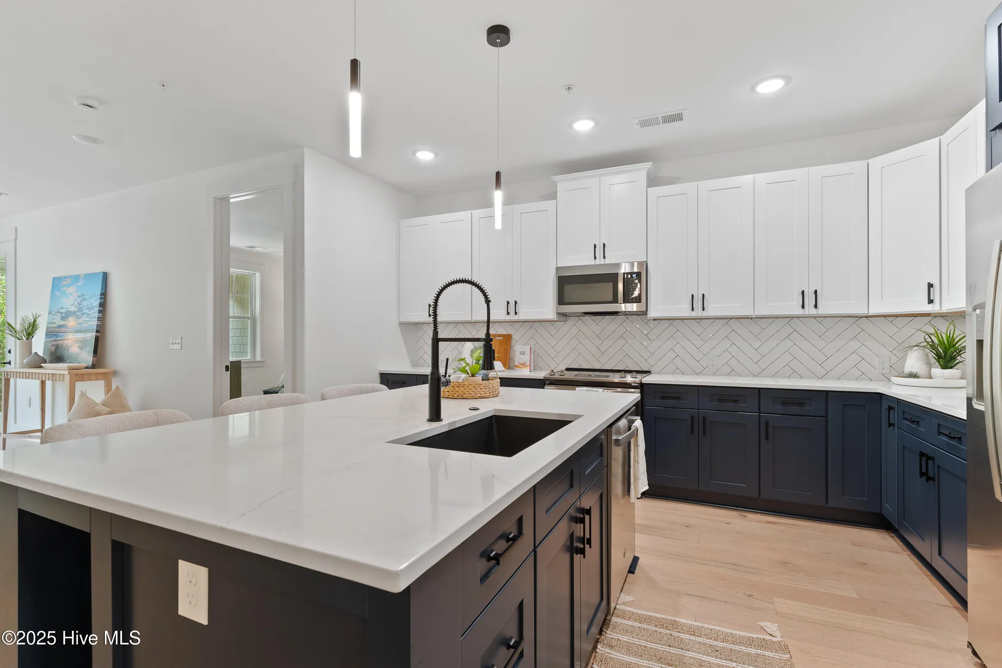 Property Slideshow image 6 of 28 | 2537 st james dr apt 1102, Southport, NC, 28461