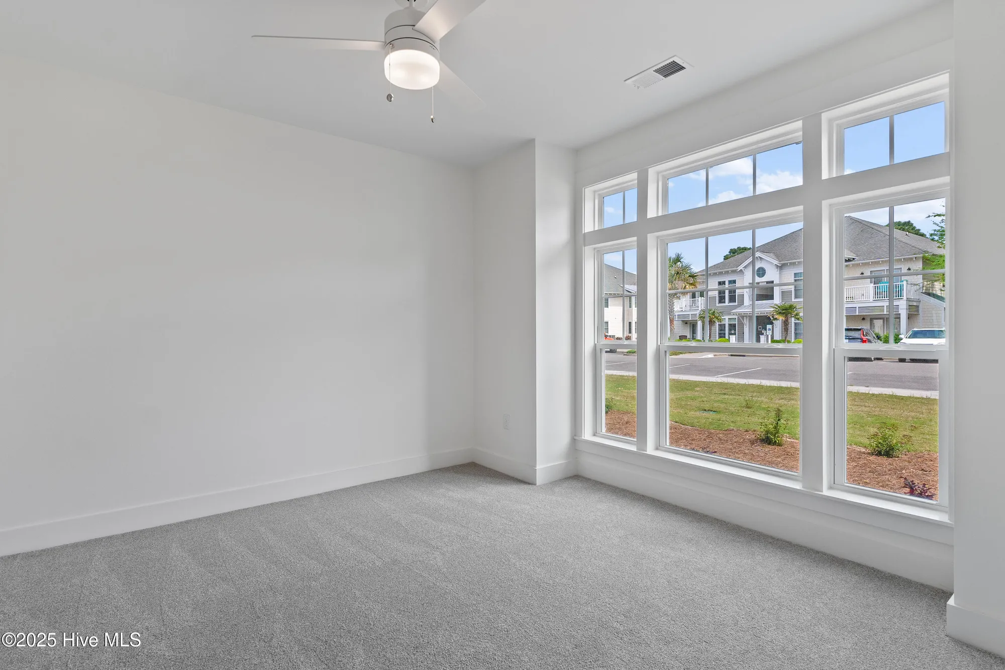 Property Slideshow image 21 of 25 | 2537 st james dr # 905, Southport, NC, 28461