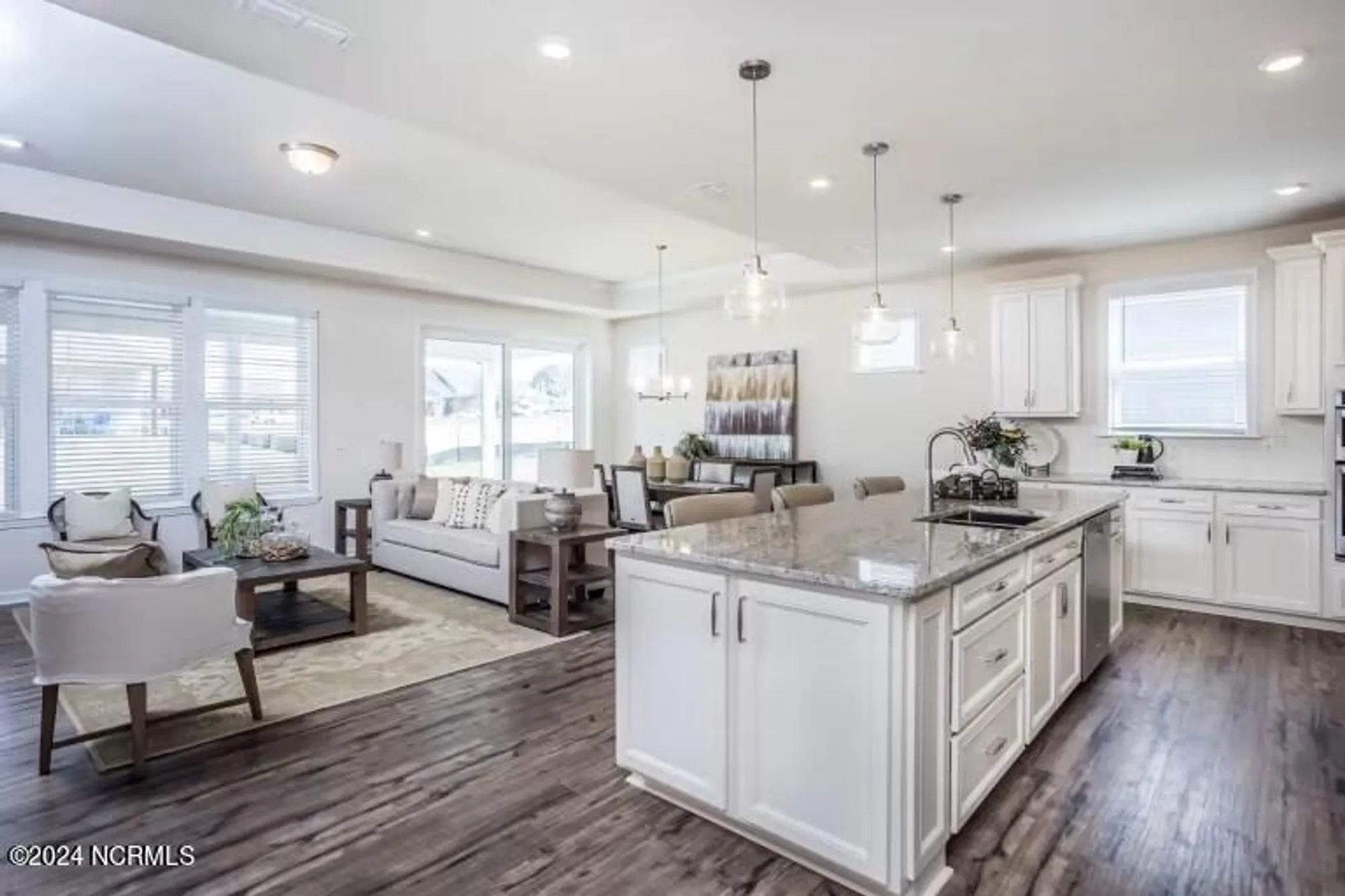 Property Slideshow image 5 of 18 | 5505 coral tide ave, Wilmington, NC, 28412