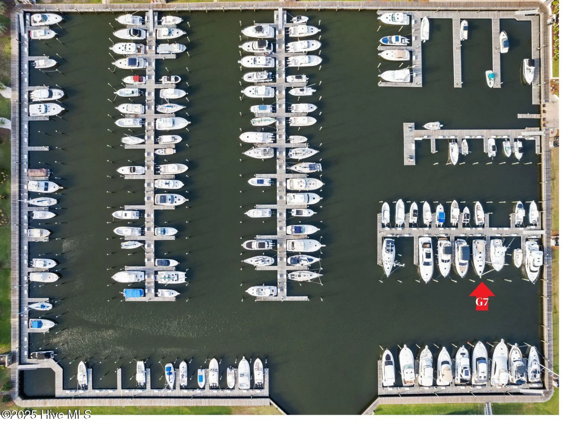 Property Slideshow image 4 of 31 | 2571 st james dr g7 (wet slip), Southport, NC, 28461