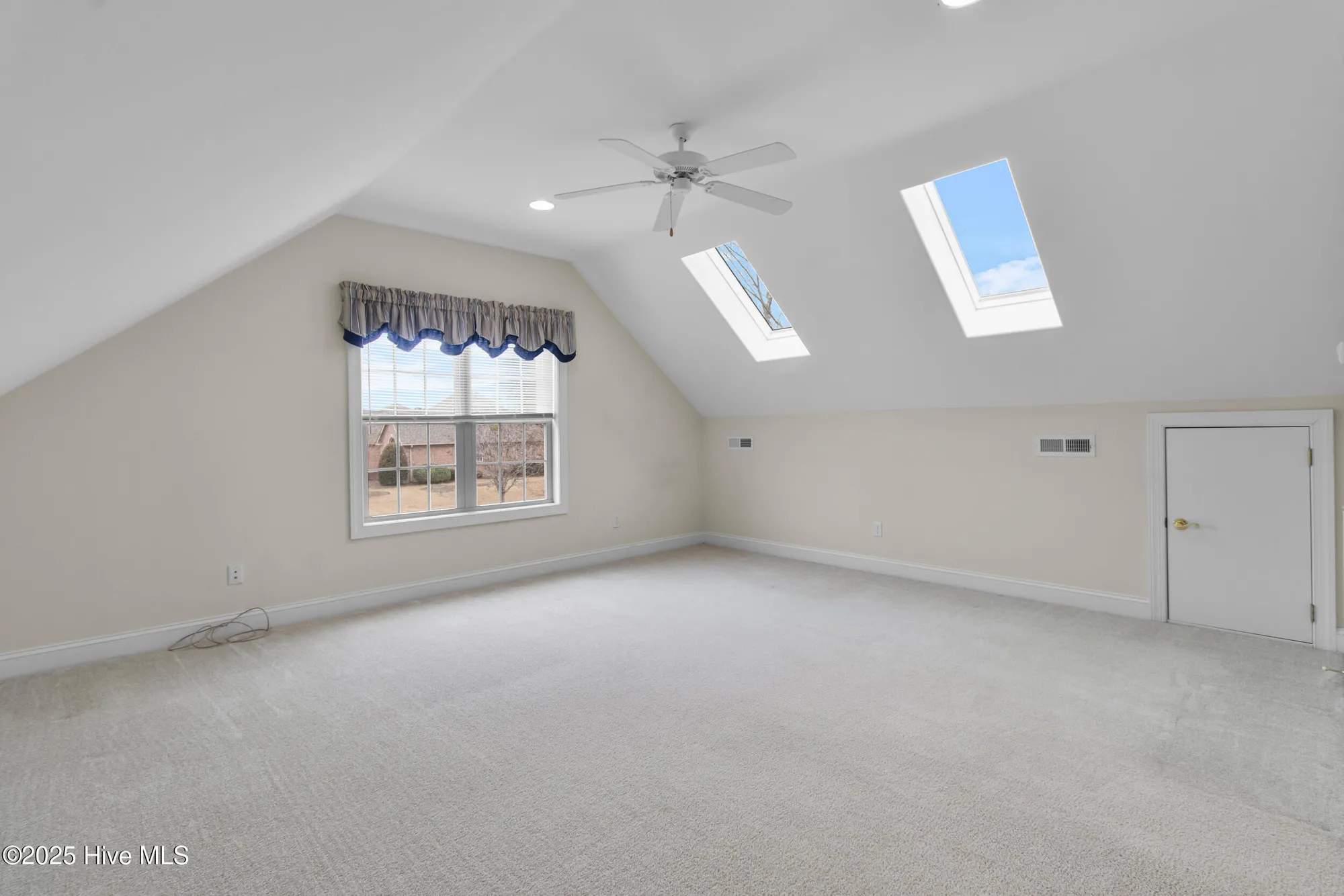 Property Slideshow image 38 of 69 | 1108 walbury ct, Leland, NC, 28451