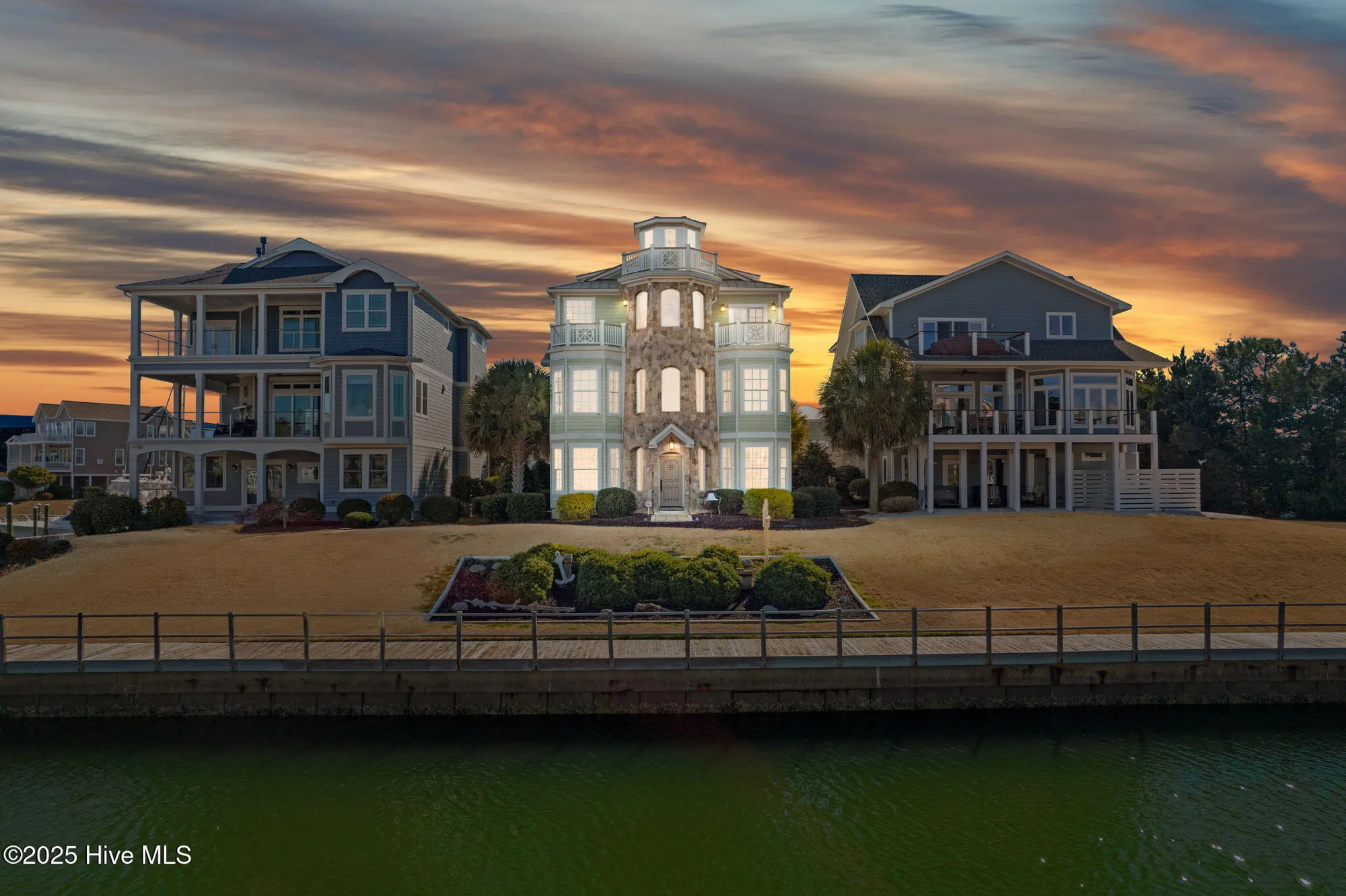 Property Slideshow image 14 of 122 | 2744 long bay dr, Southport, NC, 28461