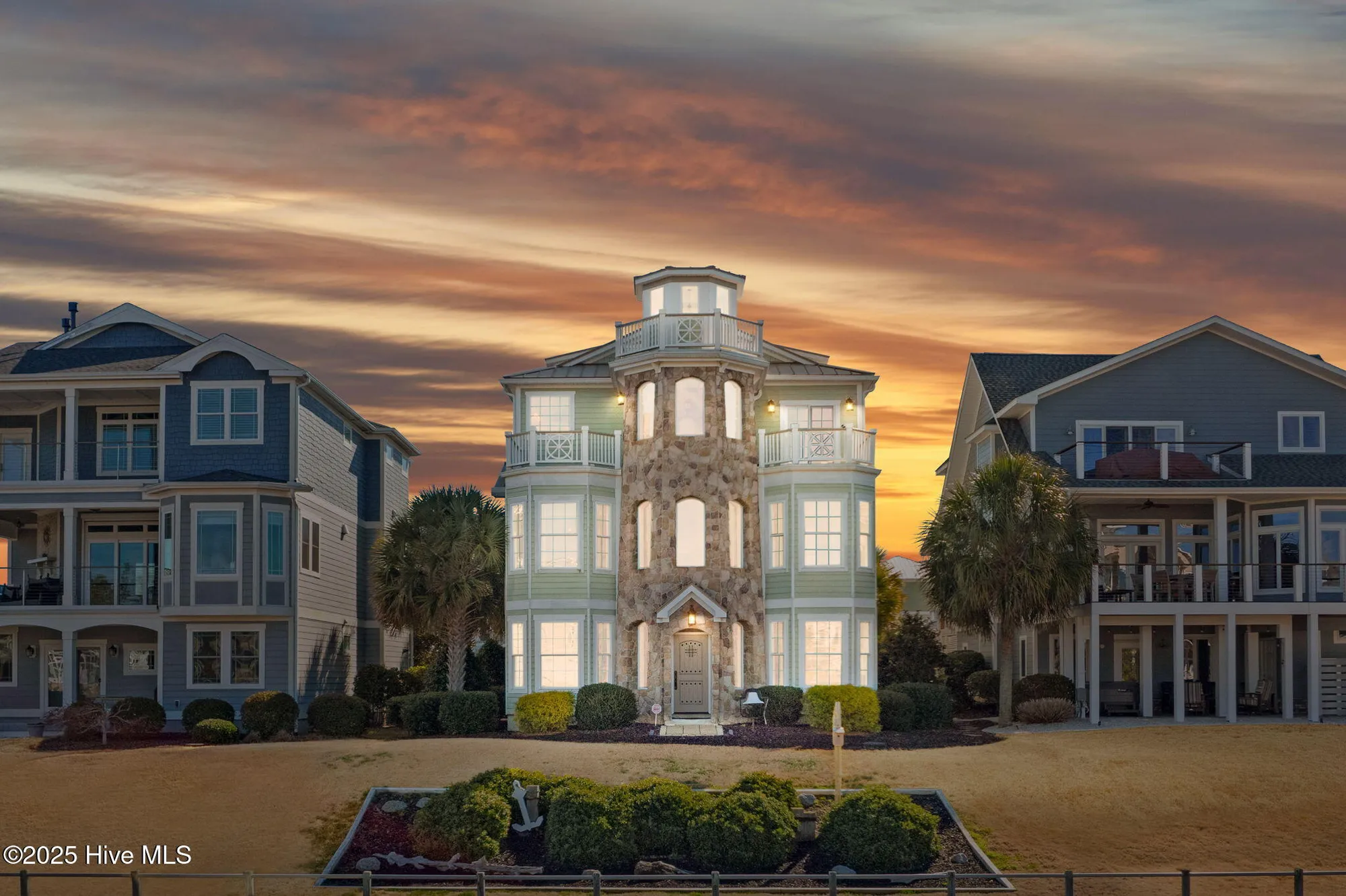 Property Slideshow image 13 of 122 | 2744 long bay dr, Southport, NC, 28461