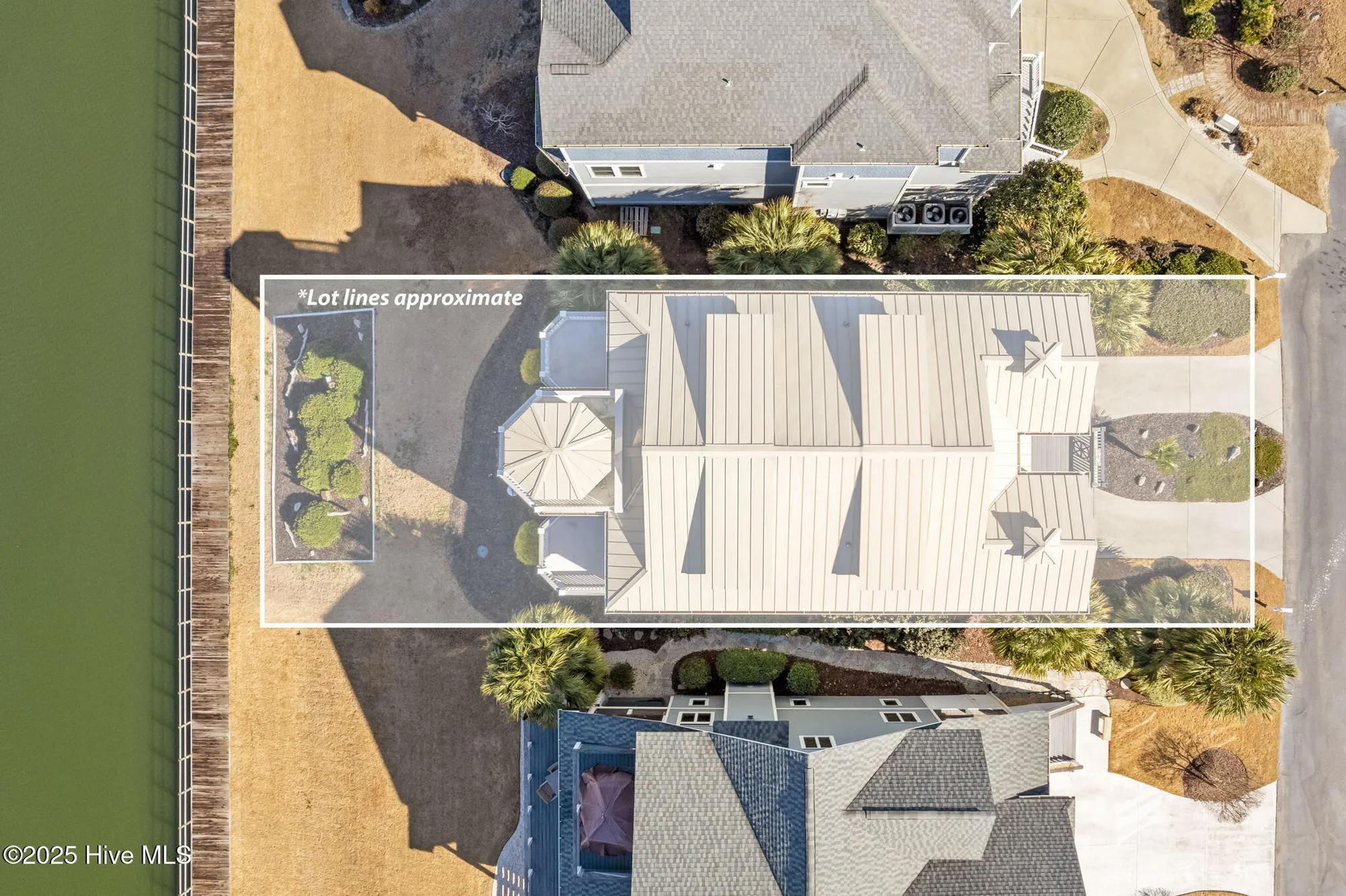 Property Slideshow image 92 of 122 | 2744 long bay dr, Southport, NC, 28461