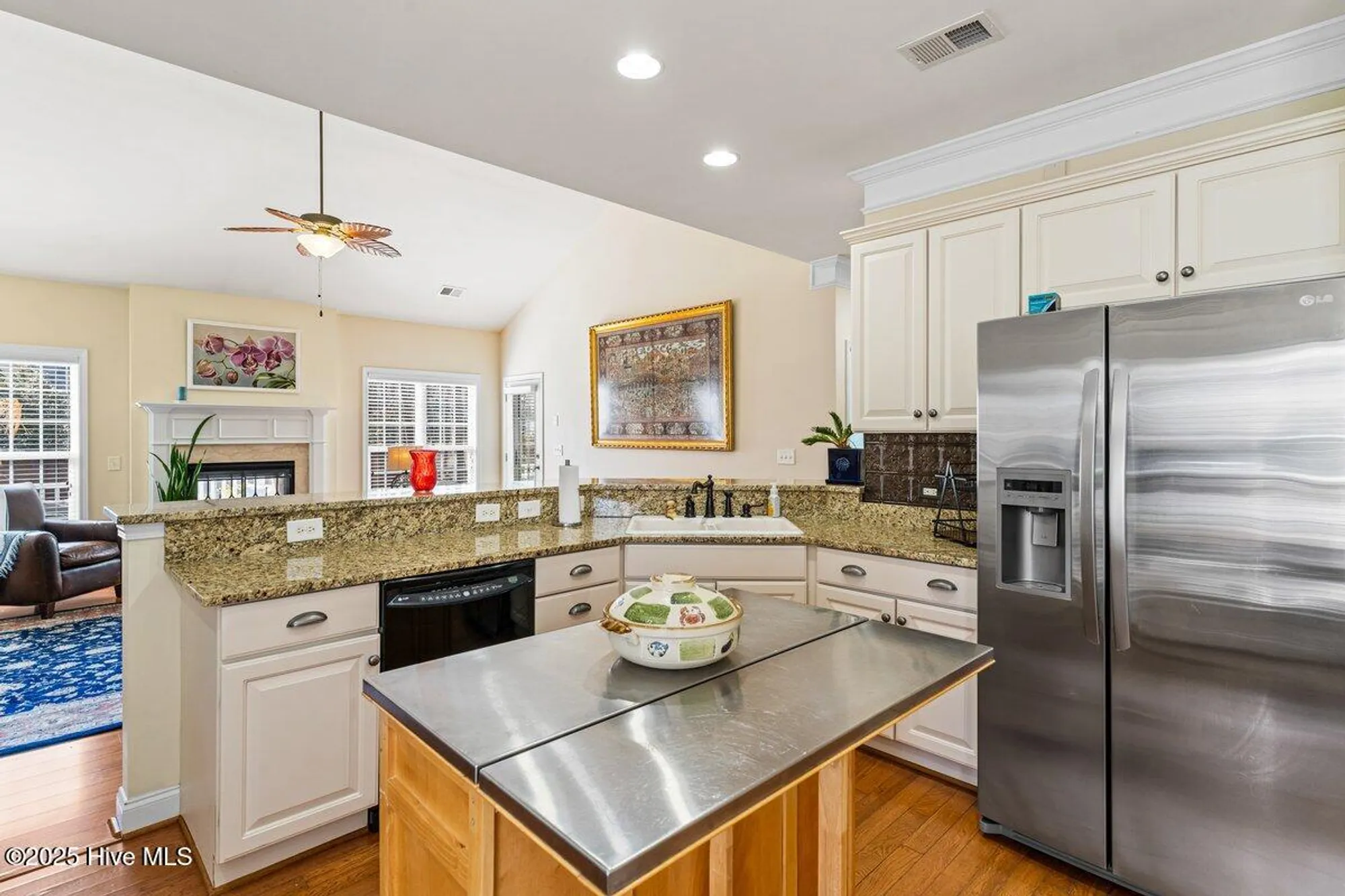 Property Slideshow image 13 of 40 | 170 bellwood cir, Sunset Beach, NC, 28468