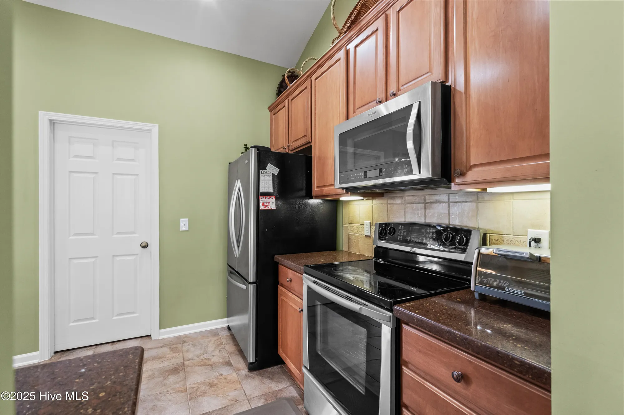 Property Slideshow image 7 of 46 | 641 meadowbrook ln, Calabash, NC, 28467