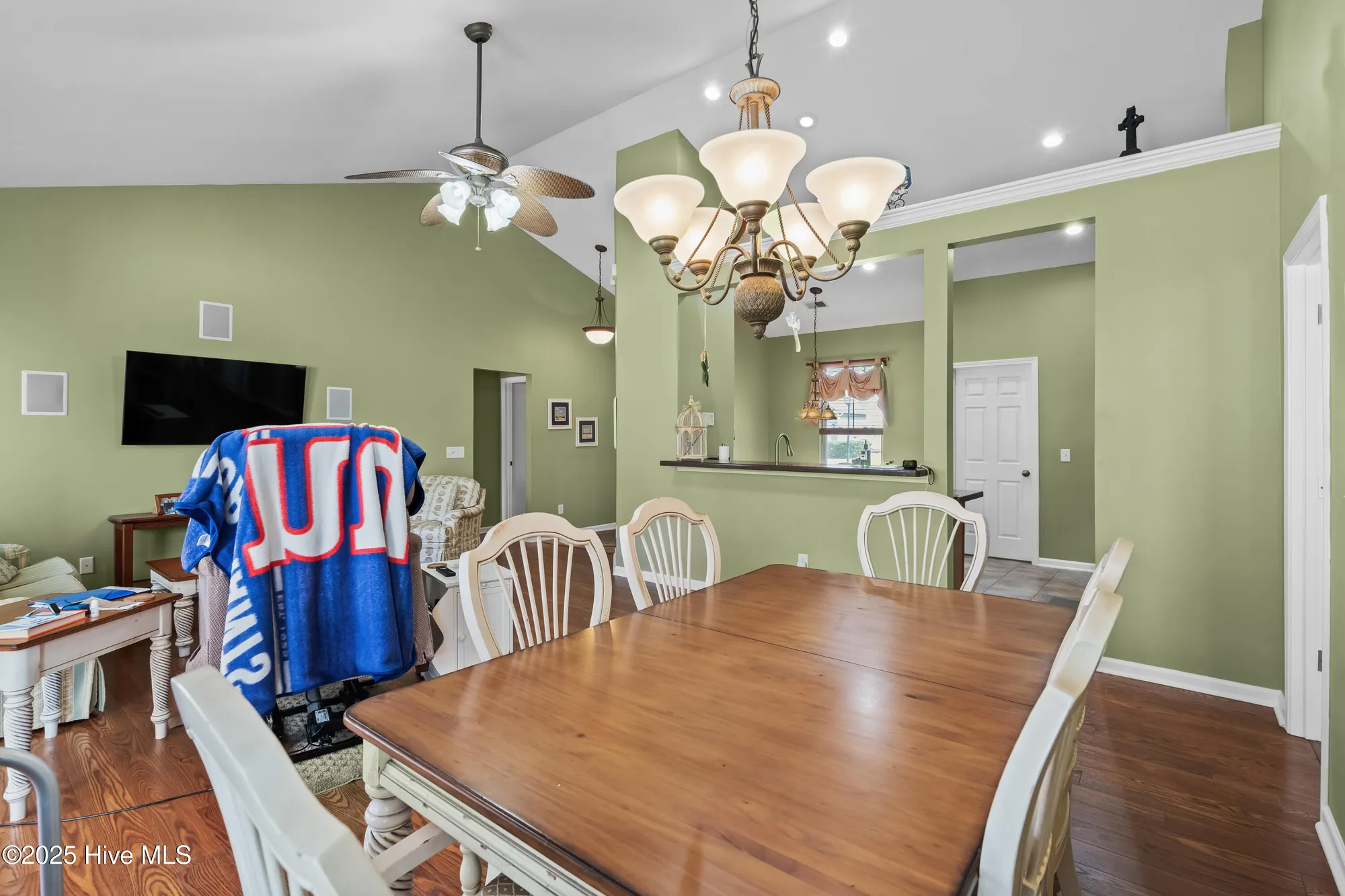 Property Slideshow image 17 of 46 | 641 meadowbrook ln, Calabash, NC, 28467